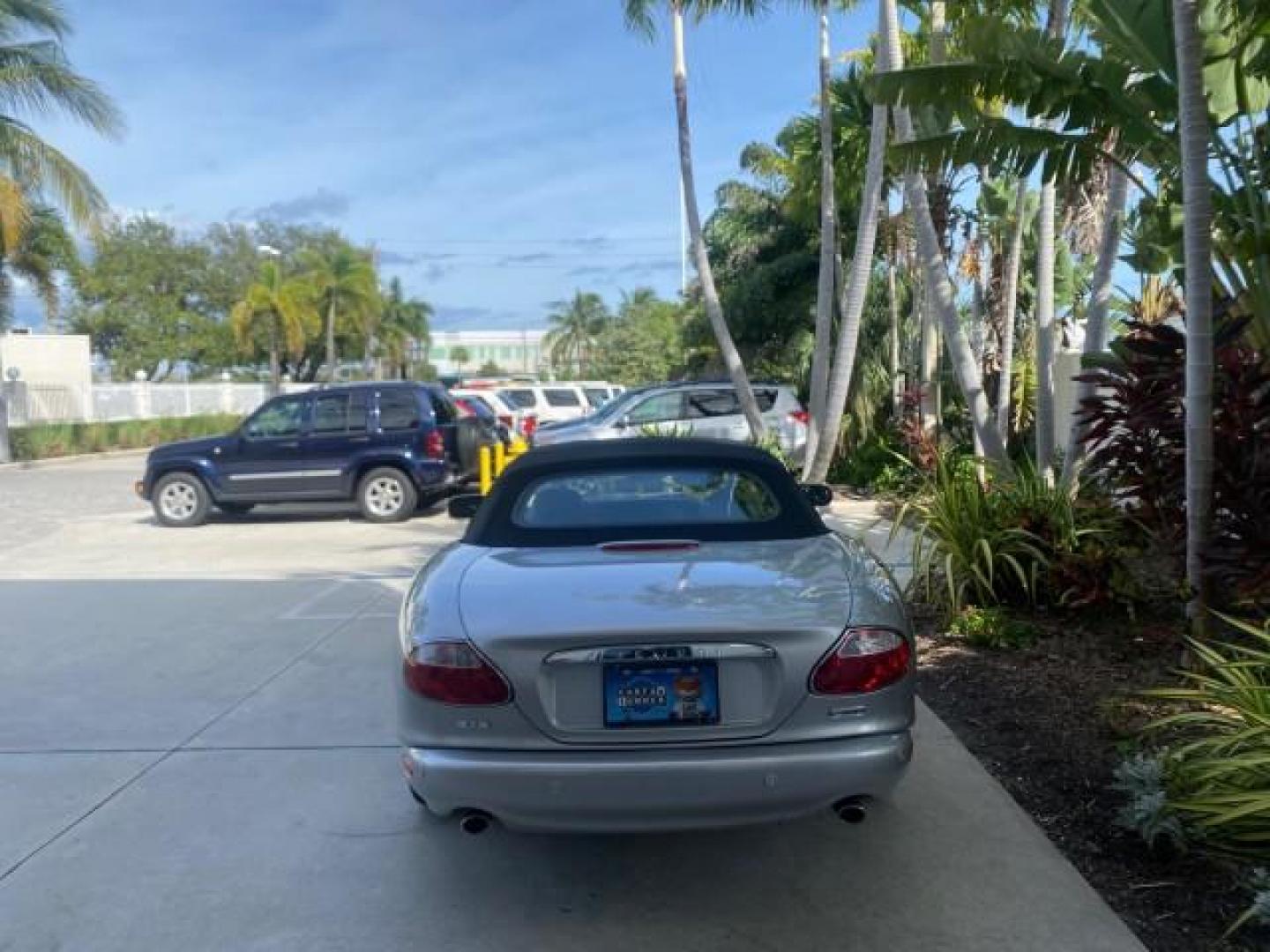 2004 Quartz /Charcoal Jaguar XK8 XK8 CONV LOW MILES 22,152 (SAJDA42CX42) with an 4.2L DOHC EFI 32-Valve Aluminum Alloy V8 Engine engine, Automatic transmission, located at 4701 North Dixie Hwy, Pompano Beach, FL, 33064, (954) 422-2889, 26.240938, -80.123474 - OUR WEBPAGE FLORIDACARS1.COM HAS OVER 100 PHOTOS AND FREE CARFAX LINK 2004 JAGUAR XK-SERIES XK8 $ 75,530 NEW VIN: SAJDA42CX42A37634 S A J D A 4 2 C X 4 2 A 3 7 6 3 4 CONVERTIBLE 4.2L V8 F DOHC GASOLINE REAR WHEEL DRIVE TOP WORKS GREAT! TIRES ARE LIKE NEW! Top Features Alloy Wheels Leather Seats Alpi - Photo#6