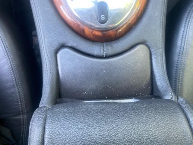 2004 Quartz /Charcoal Jaguar XK8 CONV LOW MILES 22,152 (SAJDA42CX42) with an 4.2L DOHC EFI 32-Valve Aluminum Alloy V8 Engine engine, Automatic transmission, located at 4701 North Dixie Hwy, Pompano Beach, FL, 33064, (954) 422-2889, 26.240938, -80.123474 - OUR WEBPAGE FLORIDACARS1.COM HAS OVER 100 PHOTOS AND FREE CARFAX LINK 2004 JAGUAR XK-SERIES XK8 $ 75,530 NEW VIN: SAJDA42CX42A37634 S A J D A 4 2 C X 4 2 A 3 7 6 3 4 CONVERTIBLE 4.2L V8 F DOHC GASOLINE REAR WHEEL DRIVE TOP WORKS GREAT! TIRES ARE LIKE NEW! Top Features Alloy Wheels Leather Seats Alpi - Photo#52