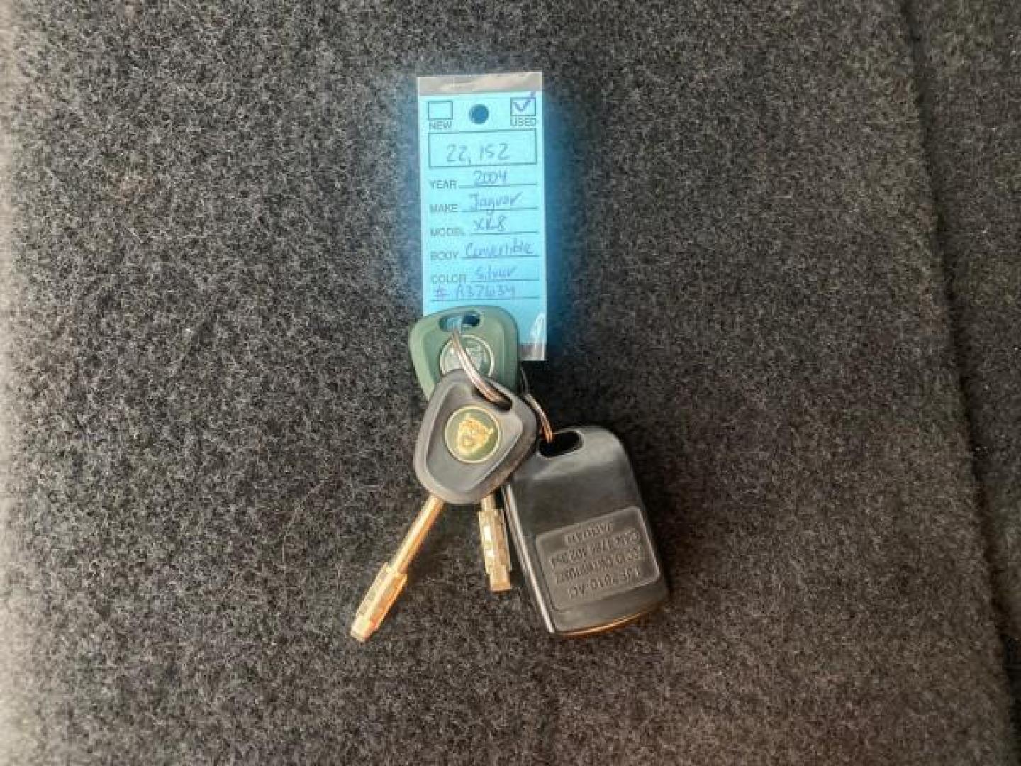 2004 Quartz /Charcoal Jaguar XK8 XK8 CONV LOW MILES 22,152 (SAJDA42CX42) with an 4.2L DOHC EFI 32-Valve Aluminum Alloy V8 Engine engine, Automatic transmission, located at 4701 North Dixie Hwy, Pompano Beach, FL, 33064, (954) 422-2889, 26.240938, -80.123474 - OUR WEBPAGE FLORIDACARS1.COM HAS OVER 100 PHOTOS AND FREE CARFAX LINK 2004 JAGUAR XK-SERIES XK8 $ 75,530 NEW VIN: SAJDA42CX42A37634 S A J D A 4 2 C X 4 2 A 3 7 6 3 4 CONVERTIBLE 4.2L V8 F DOHC GASOLINE REAR WHEEL DRIVE TOP WORKS GREAT! TIRES ARE LIKE NEW! Top Features Alloy Wheels Leather Seats Alpi - Photo#23