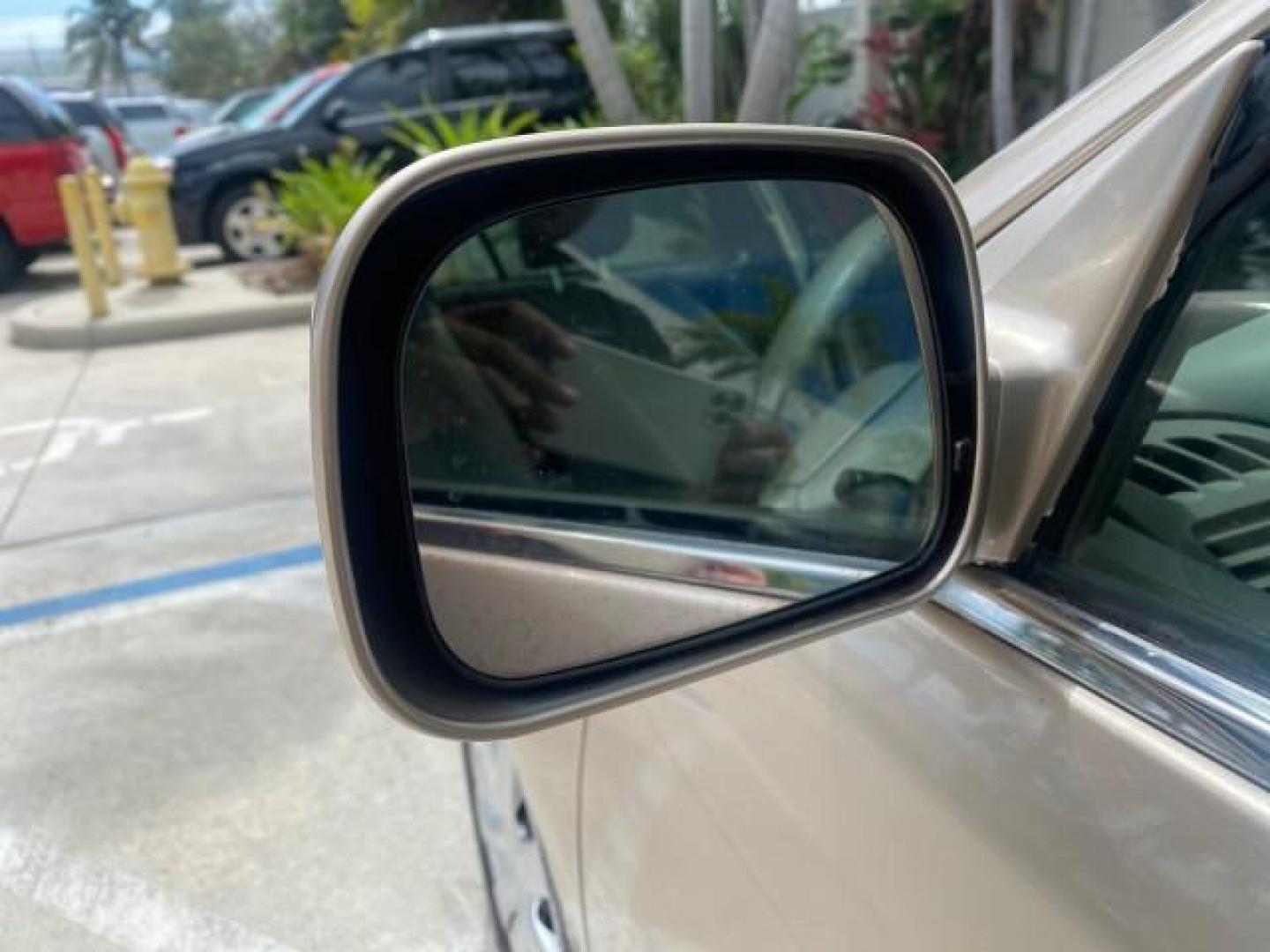 2005 Desert Sand Mica /Stone Toyota Camry LE LOW MILES 57,170 1 FLORIDA (4T1BE32KX5U) with an 2.4L DOHC SEFI Vvti 16-Valve 4-Cyl Engine engine, Automatic transmission, located at 4701 North Dixie Hwy, Pompano Beach, FL, 33064, (954) 422-2889, 26.240938, -80.123474 - OUR WEBPAGE FLORIDACARS1.COM HAS OVER 100 PHOTOS AND FREE CARFAX LINK 2005 TOYOTA CAMRY LE AUTO AC VIN: 4T1BE32KX5U991049 4 T 1 B E 3 2 K X 5 U 9 9 1 0 4 9 SEDAN 4 DR 2.4L I4 F DOHC 16V 34 MPG GASOLINE FRONT WHEEL DRIVE Top Features Cloth Seats Basic Features ABS Brakes Automatic Transmission Power - Photo#29