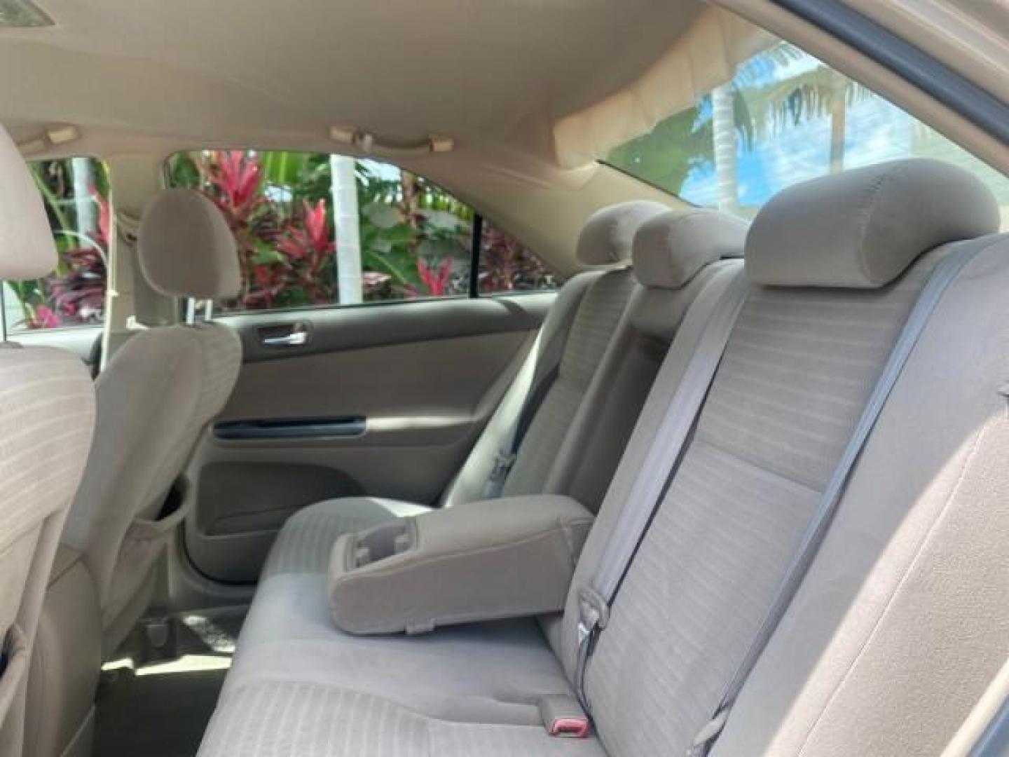 2005 Desert Sand Mica /Stone Toyota Camry LE LOW MILES 57,170 1 FLORIDA (4T1BE32KX5U) with an 2.4L DOHC SEFI Vvti 16-Valve 4-Cyl Engine engine, Automatic transmission, located at 4701 North Dixie Hwy, Pompano Beach, FL, 33064, (954) 422-2889, 26.240938, -80.123474 - OUR WEBPAGE FLORIDACARS1.COM HAS OVER 100 PHOTOS AND FREE CARFAX LINK 2005 TOYOTA CAMRY LE AUTO AC VIN: 4T1BE32KX5U991049 4 T 1 B E 3 2 K X 5 U 9 9 1 0 4 9 SEDAN 4 DR 2.4L I4 F DOHC 16V 34 MPG GASOLINE FRONT WHEEL DRIVE Top Features Cloth Seats Basic Features ABS Brakes Automatic Transmission Power - Photo#65