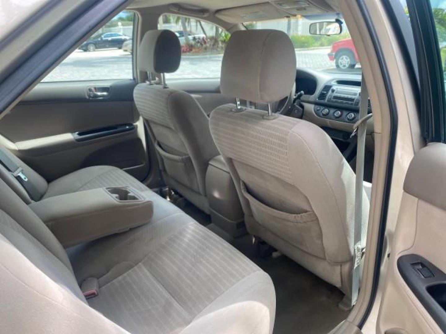 2005 Desert Sand Mica /Stone Toyota Camry LE LOW MILES 57,170 1 FLORIDA (4T1BE32KX5U) with an 2.4L DOHC SEFI Vvti 16-Valve 4-Cyl Engine engine, Automatic transmission, located at 4701 North Dixie Hwy, Pompano Beach, FL, 33064, (954) 422-2889, 26.240938, -80.123474 - OUR WEBPAGE FLORIDACARS1.COM HAS OVER 100 PHOTOS AND FREE CARFAX LINK 2005 TOYOTA CAMRY LE AUTO AC VIN: 4T1BE32KX5U991049 4 T 1 B E 3 2 K X 5 U 9 9 1 0 4 9 SEDAN 4 DR 2.4L I4 F DOHC 16V 34 MPG GASOLINE FRONT WHEEL DRIVE Top Features Cloth Seats Basic Features ABS Brakes Automatic Transmission Power - Photo#91