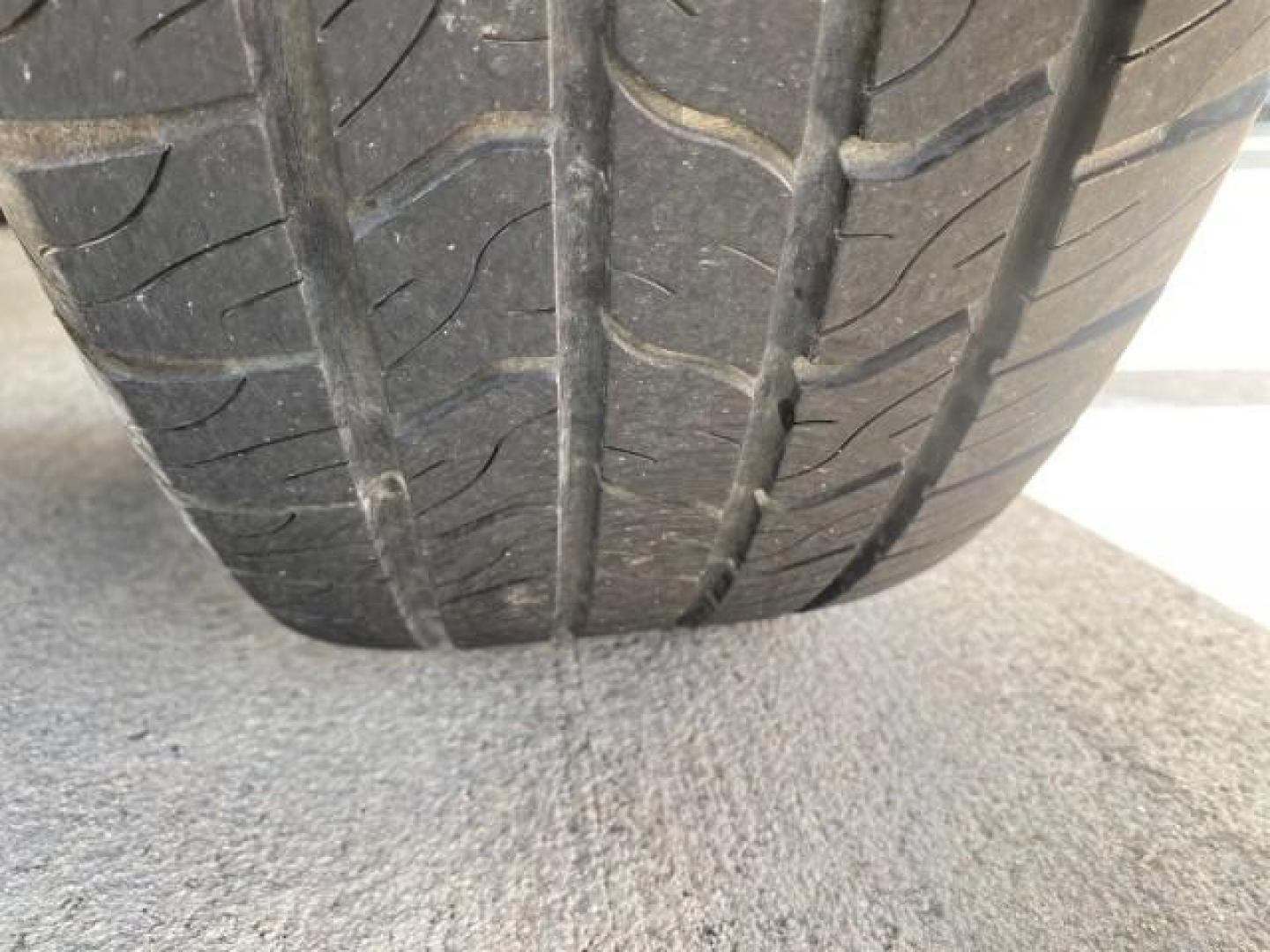 2002 Thunder Grey Metallic /Gray Toyota Tundra SR5 1 OWNER FLORIDA 4X4 (5TBBT44102S) with an 4.7L DOHC EFI 32-Valve V8 i-Force Engine engine, Automatic transmission, located at 4701 North Dixie Hwy, Pompano Beach, FL, 33064, (954) 422-2889, 26.240938, -80.123474 - OUR WEBPAGE FLORIDACARS1.COM HAS OVER 100 PHOTOS AND FREE CARFAX LINK 2002 TOYOTA TUNDRA SR5 V8 VIN: 5TBBT44102S289903 5 T B B T 4 4 1 0 2 S 2 8 9 9 0 3 4 DOOR EXTENDED CAB PICKUP 4 DR 4.7L V8 F DOHC 32V GASOLINE REAR WHEEL DRIVE W/ 4X4 Top Features 4WD/AWD Cloth Seats Alloy Wheels Tow Hitch Bed Lin - Photo#20
