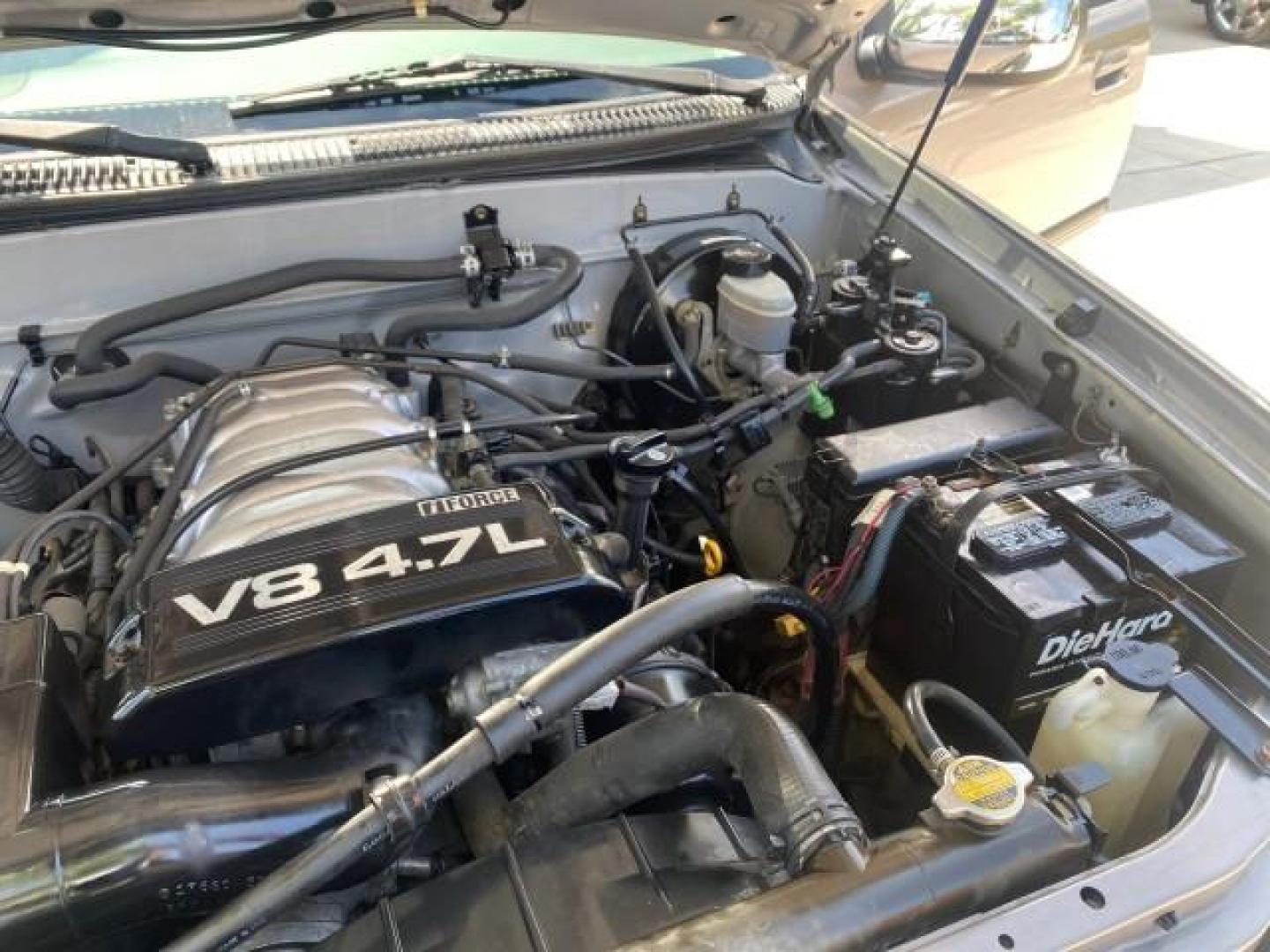 2002 Thunder Grey Metallic /Gray Toyota Tundra SR5 1 OWNER FLORIDA 4X4 (5TBBT44102S) with an 4.7L DOHC EFI 32-Valve V8 i-Force Engine engine, Automatic transmission, located at 4701 North Dixie Hwy, Pompano Beach, FL, 33064, (954) 422-2889, 26.240938, -80.123474 - OUR WEBPAGE FLORIDACARS1.COM HAS OVER 100 PHOTOS AND FREE CARFAX LINK 2002 TOYOTA TUNDRA SR5 V8 VIN: 5TBBT44102S289903 5 T B B T 4 4 1 0 2 S 2 8 9 9 0 3 4 DOOR EXTENDED CAB PICKUP 4 DR 4.7L V8 F DOHC 32V GASOLINE REAR WHEEL DRIVE W/ 4X4 Top Features 4WD/AWD Cloth Seats Alloy Wheels Tow Hitch Bed Lin - Photo#25
