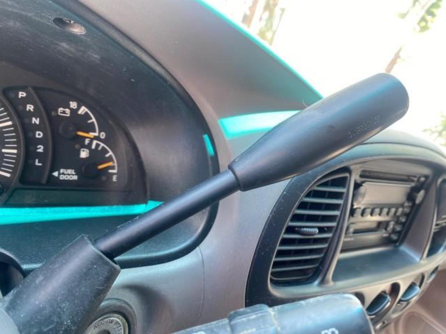 2002 Thunder Grey Metallic /Gray Toyota Tundra SR5 1 OWNER FLORIDA 4X4 (5TBBT44102S) with an 4.7L DOHC EFI 32-Valve V8 i-Force Engine engine, Automatic transmission, located at 4701 North Dixie Hwy, Pompano Beach, FL, 33064, (954) 422-2889, 26.240938, -80.123474 - OUR WEBPAGE FLORIDACARS1.COM HAS OVER 100 PHOTOS AND FREE CARFAX LINK 2002 TOYOTA TUNDRA SR5 V8 VIN: 5TBBT44102S289903 5 T B B T 4 4 1 0 2 S 2 8 9 9 0 3 4 DOOR EXTENDED CAB PICKUP 4 DR 4.7L V8 F DOHC 32V GASOLINE REAR WHEEL DRIVE W/ 4X4 Top Features 4WD/AWD Cloth Seats Alloy Wheels Tow Hitch Bed Lin - Photo#38