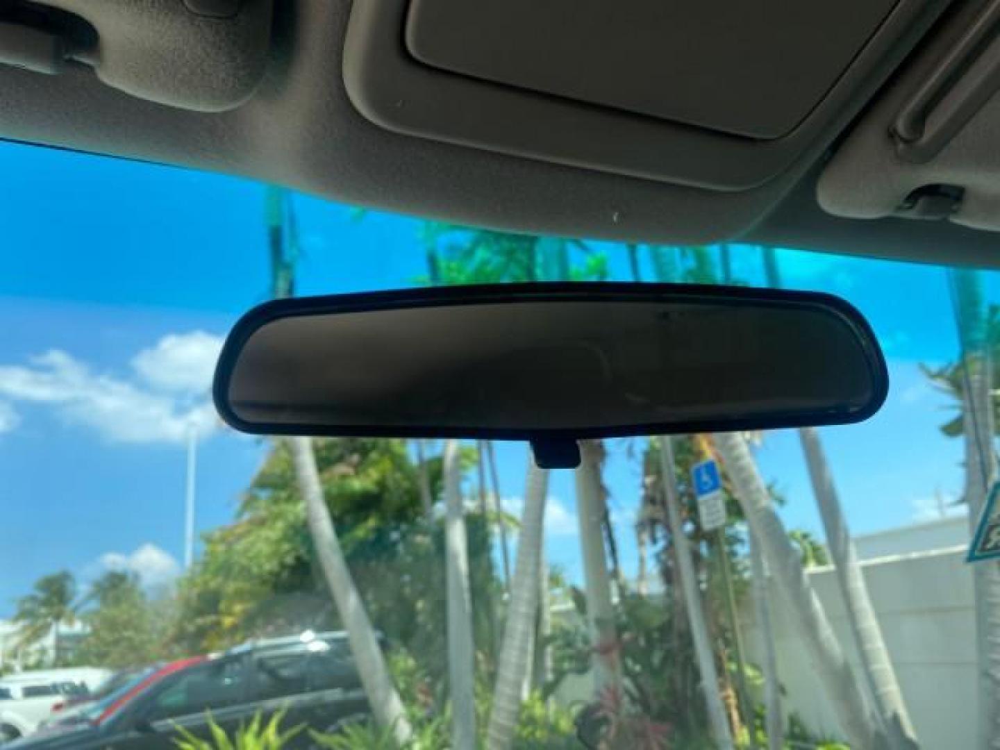 2002 Thunder Grey Metallic /Gray Toyota Tundra SR5 1 OWNER FLORIDA 4X4 (5TBBT44102S) with an 4.7L DOHC EFI 32-Valve V8 i-Force Engine engine, Automatic transmission, located at 4701 North Dixie Hwy, Pompano Beach, FL, 33064, (954) 422-2889, 26.240938, -80.123474 - OUR WEBPAGE FLORIDACARS1.COM HAS OVER 100 PHOTOS AND FREE CARFAX LINK 2002 TOYOTA TUNDRA SR5 V8 VIN: 5TBBT44102S289903 5 T B B T 4 4 1 0 2 S 2 8 9 9 0 3 4 DOOR EXTENDED CAB PICKUP 4 DR 4.7L V8 F DOHC 32V GASOLINE REAR WHEEL DRIVE W/ 4X4 Top Features 4WD/AWD Cloth Seats Alloy Wheels Tow Hitch Bed Lin - Photo#48