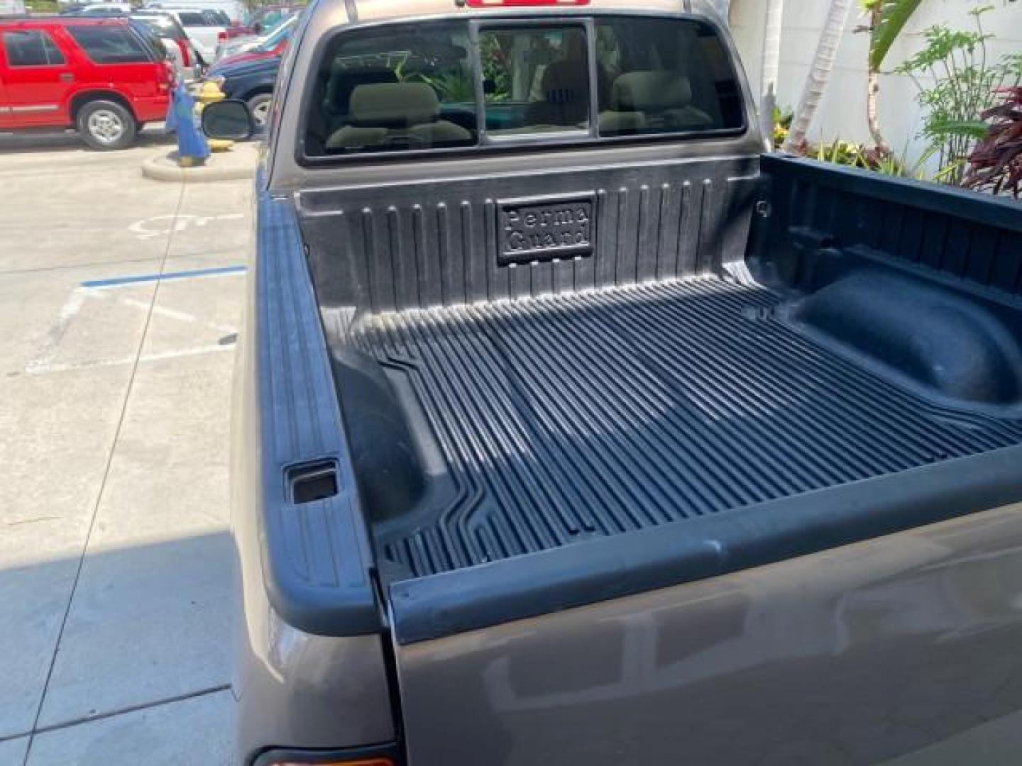2002 Thunder Grey Metallic /Gray Toyota Tundra SR5 1 OWNER FLORIDA 4X4 (5TBBT44102S) with an 4.7L DOHC EFI 32-Valve V8 i-Force Engine engine, Automatic transmission, located at 4701 North Dixie Hwy, Pompano Beach, FL, 33064, (954) 422-2889, 26.240938, -80.123474 - OUR WEBPAGE FLORIDACARS1.COM HAS OVER 100 PHOTOS AND FREE CARFAX LINK 2002 TOYOTA TUNDRA SR5 V8 VIN: 5TBBT44102S289903 5 T B B T 4 4 1 0 2 S 2 8 9 9 0 3 4 DOOR EXTENDED CAB PICKUP 4 DR 4.7L V8 F DOHC 32V GASOLINE REAR WHEEL DRIVE W/ 4X4 Top Features 4WD/AWD Cloth Seats Alloy Wheels Tow Hitch Bed Lin - Photo#75