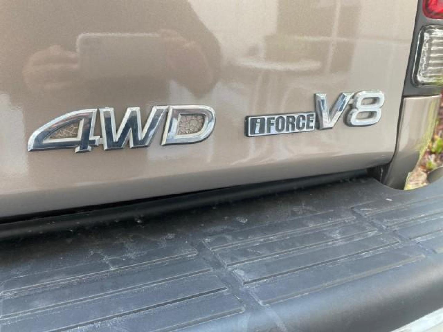 2002 Thunder Grey Metallic /Gray Toyota Tundra SR5 1 OWNER FLORIDA 4X4 (5TBBT44102S) with an 4.7L DOHC EFI 32-Valve V8 i-Force Engine engine, Automatic transmission, located at 4701 North Dixie Hwy, Pompano Beach, FL, 33064, (954) 422-2889, 26.240938, -80.123474 - OUR WEBPAGE FLORIDACARS1.COM HAS OVER 100 PHOTOS AND FREE CARFAX LINK 2002 TOYOTA TUNDRA SR5 V8 VIN: 5TBBT44102S289903 5 T B B T 4 4 1 0 2 S 2 8 9 9 0 3 4 DOOR EXTENDED CAB PICKUP 4 DR 4.7L V8 F DOHC 32V GASOLINE REAR WHEEL DRIVE W/ 4X4 Top Features 4WD/AWD Cloth Seats Alloy Wheels Tow Hitch Bed Lin - Photo#85