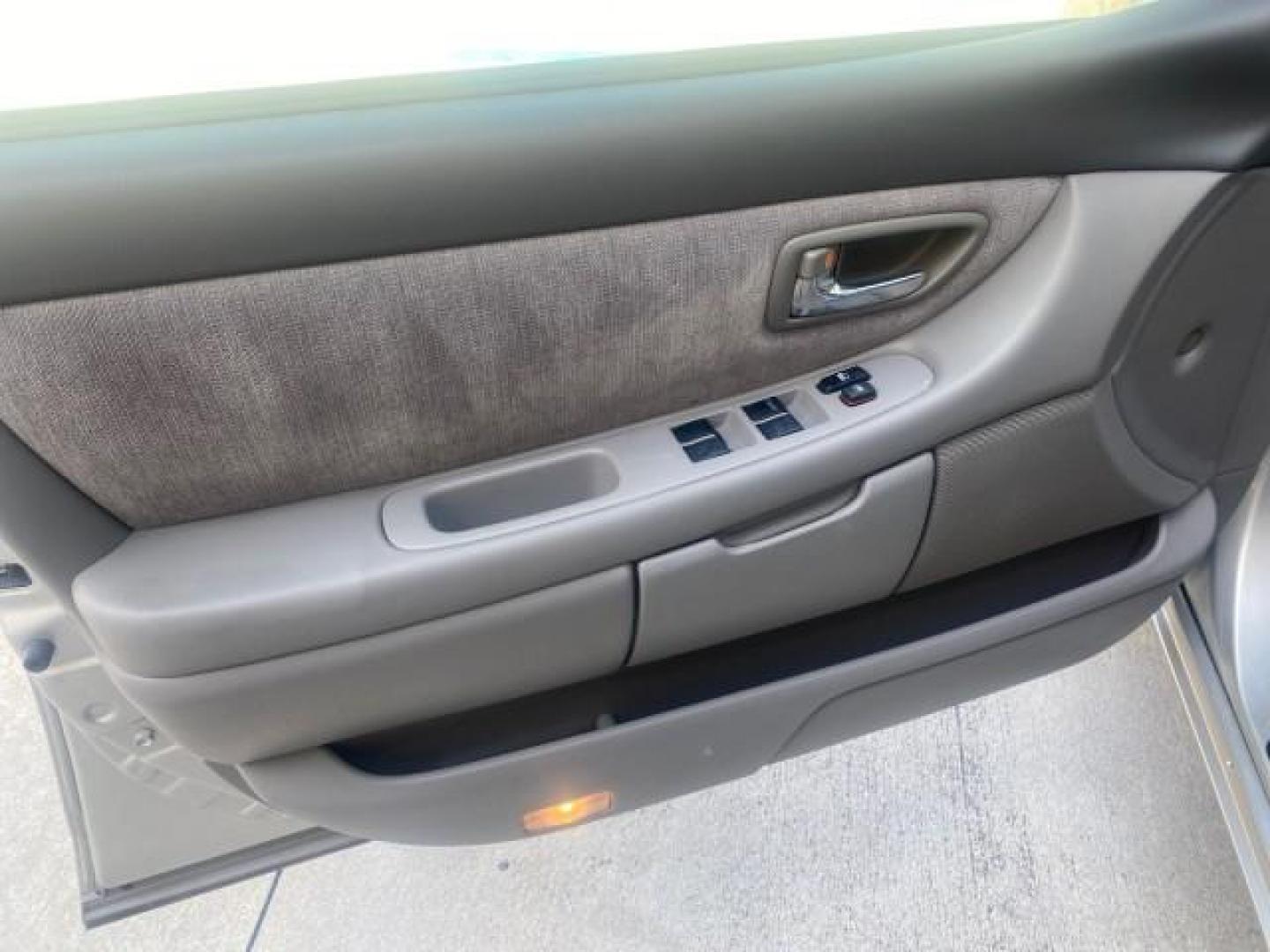 2001 Silver Spruce Metallic /Stone Toyota Avalon XLS w/Bucket Seats LOW MILES 60,208 (4T1BF28B71U) with an 3.0L 4-Cam MPFI 24-Valve V6 Aluminum Alloy Engine engine, Automatic transmission, located at 4701 North Dixie Hwy, Pompano Beach, FL, 33064, (954) 422-2889, 26.240938, -80.123474 - OUR WEBPAGE FLORIDACARS1.COM HAS OVER 100 PHOTOS AND FREE CARFAX LINK 2001 TOYOTA AVALON XL VIN: 4T1BF28B71U182293 4 T 1 B F 2 8 B 7 1 U 1 8 2 2 9 3 SEDAN 4 DR 3.0L V6 F DOHC 24V 29 MPG GASOLINE FRONT WHEEL DRIVE Top Features Alloy Wheels Cloth Seats Basic Features ABS Brakes Automatic Transmission - Photo#31