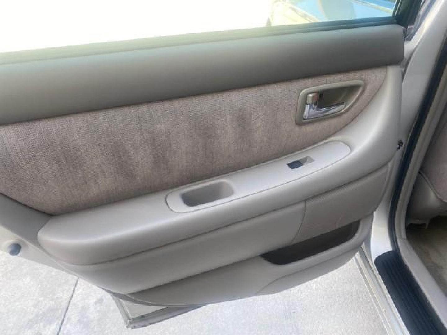 2001 Silver Spruce Metallic /Stone Toyota Avalon XLS w/Bucket Seats LOW MILES 60,208 (4T1BF28B71U) with an 3.0L 4-Cam MPFI 24-Valve V6 Aluminum Alloy Engine engine, Automatic transmission, located at 4701 North Dixie Hwy, Pompano Beach, FL, 33064, (954) 422-2889, 26.240938, -80.123474 - OUR WEBPAGE FLORIDACARS1.COM HAS OVER 100 PHOTOS AND FREE CARFAX LINK 2001 TOYOTA AVALON XL VIN: 4T1BF28B71U182293 4 T 1 B F 2 8 B 7 1 U 1 8 2 2 9 3 SEDAN 4 DR 3.0L V6 F DOHC 24V 29 MPG GASOLINE FRONT WHEEL DRIVE Top Features Alloy Wheels Cloth Seats Basic Features ABS Brakes Automatic Transmission - Photo#59