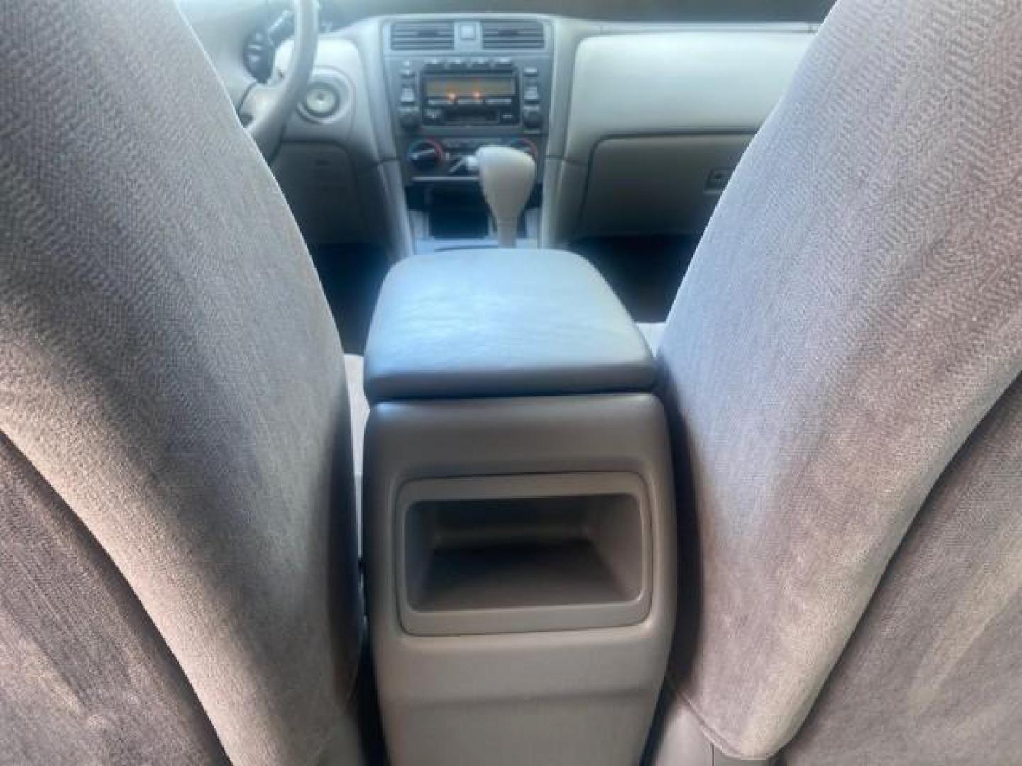 2001 Silver Spruce Metallic /Stone Toyota Avalon XLS w/Bucket Seats LOW MILES 60,208 (4T1BF28B71U) with an 3.0L 4-Cam MPFI 24-Valve V6 Aluminum Alloy Engine engine, Automatic transmission, located at 4701 North Dixie Hwy, Pompano Beach, FL, 33064, (954) 422-2889, 26.240938, -80.123474 - OUR WEBPAGE FLORIDACARS1.COM HAS OVER 100 PHOTOS AND FREE CARFAX LINK 2001 TOYOTA AVALON XL VIN: 4T1BF28B71U182293 4 T 1 B F 2 8 B 7 1 U 1 8 2 2 9 3 SEDAN 4 DR 3.0L V6 F DOHC 24V 29 MPG GASOLINE FRONT WHEEL DRIVE Top Features Alloy Wheels Cloth Seats Basic Features ABS Brakes Automatic Transmission - Photo#63