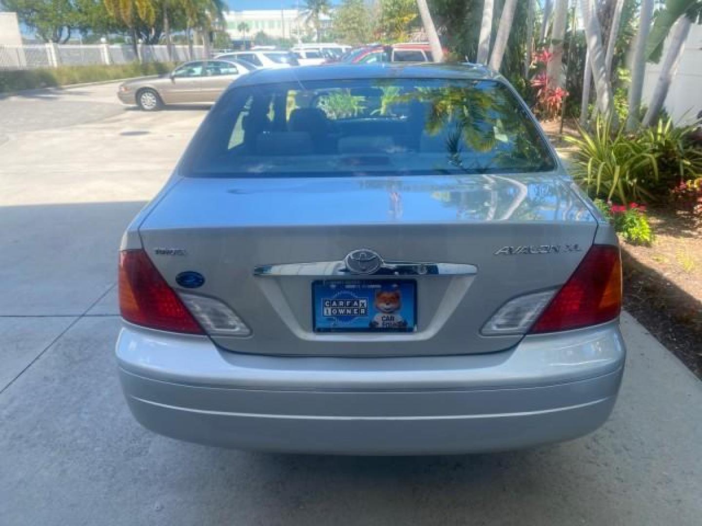 2001 Silver Spruce Metallic /Stone Toyota Avalon XLS w/Bucket Seats LOW MILES 60,208 (4T1BF28B71U) with an 3.0L 4-Cam MPFI 24-Valve V6 Aluminum Alloy Engine engine, Automatic transmission, located at 4701 North Dixie Hwy, Pompano Beach, FL, 33064, (954) 422-2889, 26.240938, -80.123474 - OUR WEBPAGE FLORIDACARS1.COM HAS OVER 100 PHOTOS AND FREE CARFAX LINK 2001 TOYOTA AVALON XL VIN: 4T1BF28B71U182293 4 T 1 B F 2 8 B 7 1 U 1 8 2 2 9 3 SEDAN 4 DR 3.0L V6 F DOHC 24V 29 MPG GASOLINE FRONT WHEEL DRIVE Top Features Alloy Wheels Cloth Seats Basic Features ABS Brakes Automatic Transmission - Photo#71