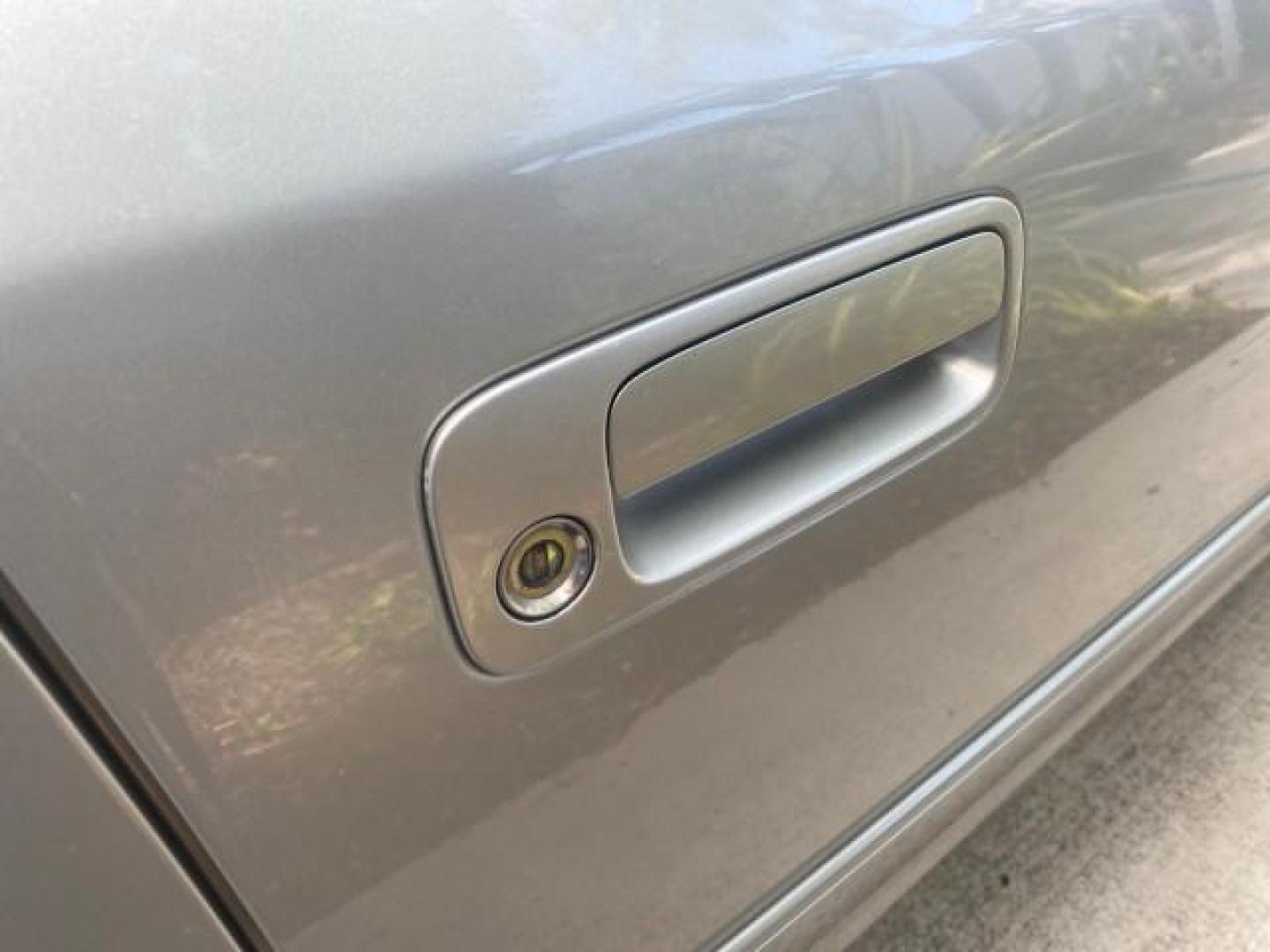 2001 Silver Spruce Metallic /Stone Toyota Avalon XLS w/Bucket Seats LOW MILES 60,208 (4T1BF28B71U) with an 3.0L 4-Cam MPFI 24-Valve V6 Aluminum Alloy Engine engine, Automatic transmission, located at 4701 North Dixie Hwy, Pompano Beach, FL, 33064, (954) 422-2889, 26.240938, -80.123474 - OUR WEBPAGE FLORIDACARS1.COM HAS OVER 100 PHOTOS AND FREE CARFAX LINK 2001 TOYOTA AVALON XL VIN: 4T1BF28B71U182293 4 T 1 B F 2 8 B 7 1 U 1 8 2 2 9 3 SEDAN 4 DR 3.0L V6 F DOHC 24V 29 MPG GASOLINE FRONT WHEEL DRIVE Top Features Alloy Wheels Cloth Seats Basic Features ABS Brakes Automatic Transmission - Photo#88