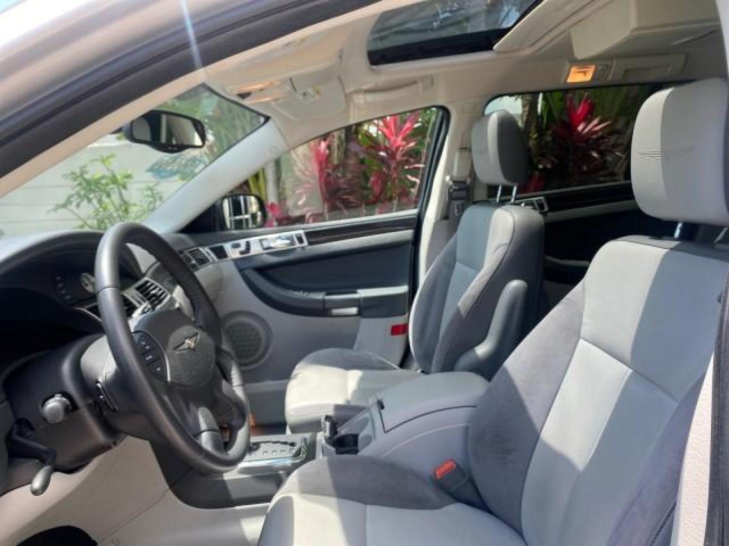2008 Bright Silver Metallic /Pastel Slate Gray Chrysler Pacifica Touring 1 OWNER NC LOW MILES 55,531 (2A8GM68X38R) with an 4.0L SOHC V6 Engine engine, Automatic transmission, located at 4701 North Dixie Hwy, Pompano Beach, FL, 33064, (954) 422-2889, 26.240938, -80.123474 - OUR WEBPAGE FLORIDACARS1.COM HAS OVER 100 PHOTOS AND FREE CARFAX LINK 2008 CHRYSLER PACIFICA TOURING SIGNATURE SERIES $ 32,895 NEW! VIN: 2A8GM68X38R629737 2 A 8 G M 6 8 X 3 8 R 6 2 9 7 3 7 4 DOOR WAGON/SPORT UTILITY 4.0L V6 F SOHC 24V GASOLINE FRONT WHEEL DRIVE [29W] 29W TOURING SIGNATURE SERIES CUS - Photo#33