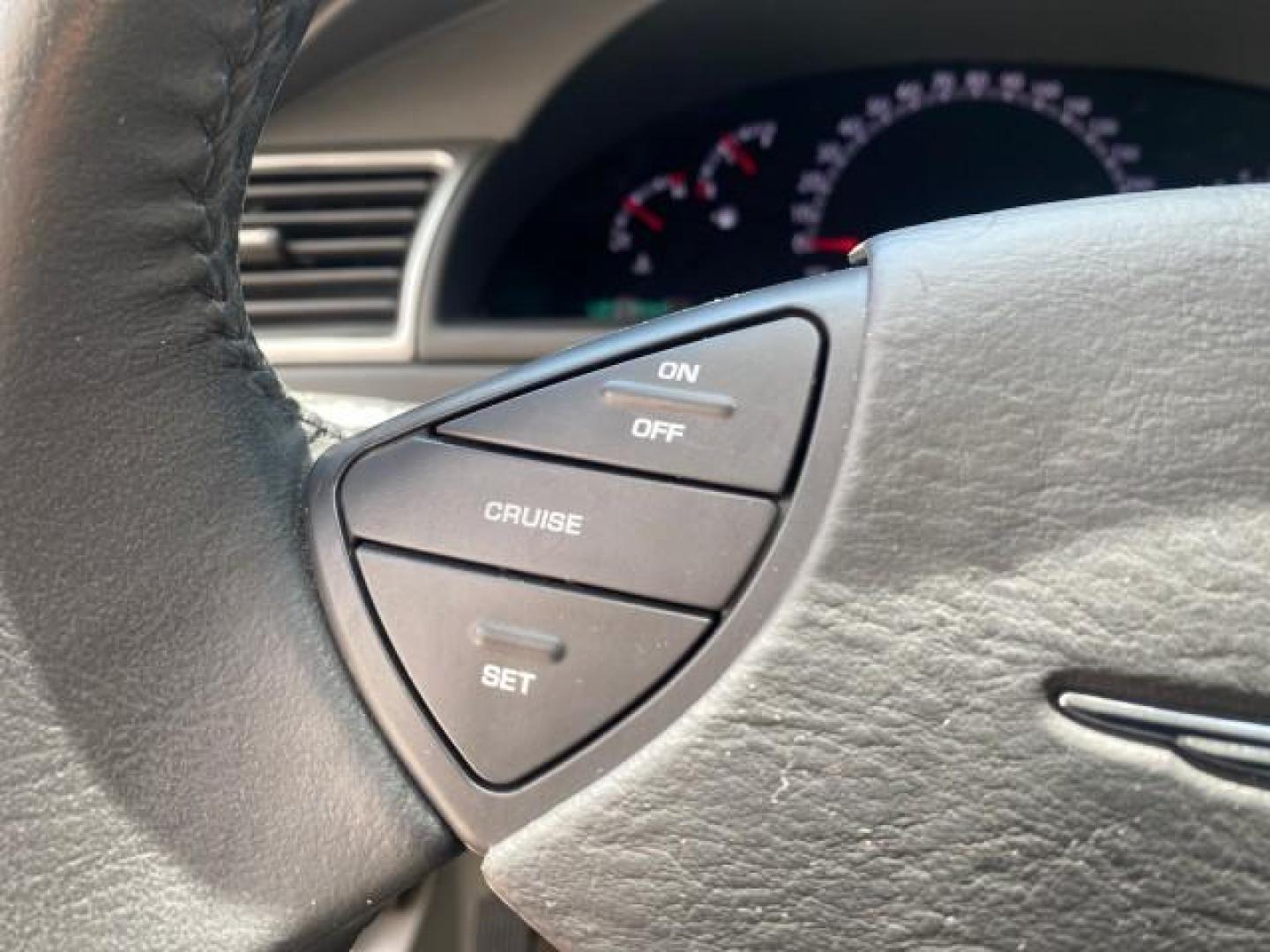 2008 Bright Silver Metallic /Pastel Slate Gray Chrysler Pacifica Touring 1 OWNER NC LOW MILES 55,531 (2A8GM68X38R) with an 4.0L SOHC V6 Engine engine, Automatic transmission, located at 4701 North Dixie Hwy, Pompano Beach, FL, 33064, (954) 422-2889, 26.240938, -80.123474 - OUR WEBPAGE FLORIDACARS1.COM HAS OVER 100 PHOTOS AND FREE CARFAX LINK 2008 CHRYSLER PACIFICA TOURING SIGNATURE SERIES $ 32,895 NEW! VIN: 2A8GM68X38R629737 2 A 8 G M 6 8 X 3 8 R 6 2 9 7 3 7 4 DOOR WAGON/SPORT UTILITY 4.0L V6 F SOHC 24V GASOLINE FRONT WHEEL DRIVE [29W] 29W TOURING SIGNATURE SERIES CUS - Photo#37