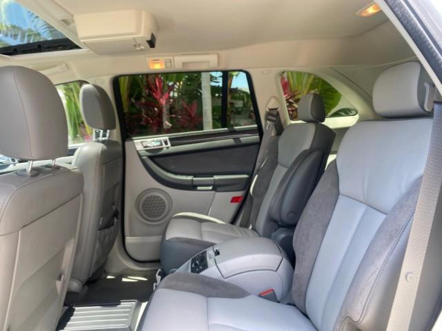 2008 Bright Silver Metallic /Pastel Slate Gray Chrysler Pacifica Touring 1 OWNER NC LOW MILES 55,531 (2A8GM68X38R) with an 4.0L SOHC V6 Engine engine, Automatic transmission, located at 4701 North Dixie Hwy, Pompano Beach, FL, 33064, (954) 422-2889, 26.240938, -80.123474 - OUR WEBPAGE FLORIDACARS1.COM HAS OVER 100 PHOTOS AND FREE CARFAX LINK 2008 CHRYSLER PACIFICA TOURING SIGNATURE SERIES $ 32,895 NEW! VIN: 2A8GM68X38R629737 2 A 8 G M 6 8 X 3 8 R 6 2 9 7 3 7 4 DOOR WAGON/SPORT UTILITY 4.0L V6 F SOHC 24V GASOLINE FRONT WHEEL DRIVE [29W] 29W TOURING SIGNATURE SERIES CUS - Photo#66