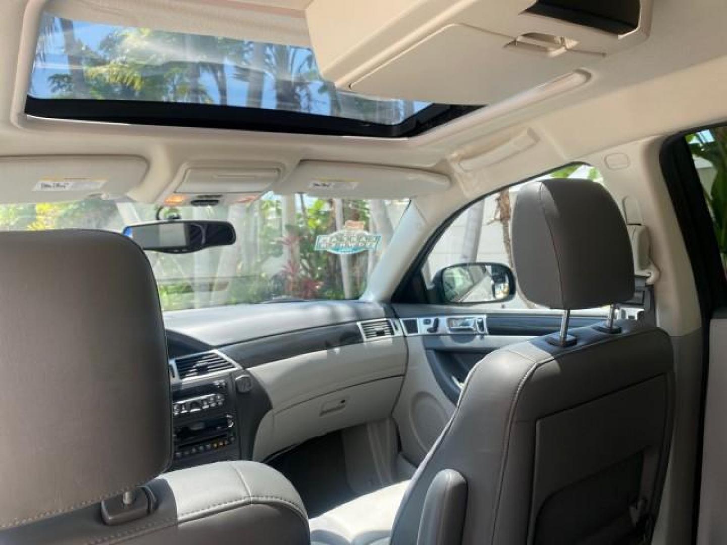 2008 Bright Silver Metallic /Pastel Slate Gray Chrysler Pacifica Touring 1 OWNER NC LOW MILES 55,531 (2A8GM68X38R) with an 4.0L SOHC V6 Engine engine, Automatic transmission, located at 4701 North Dixie Hwy, Pompano Beach, FL, 33064, (954) 422-2889, 26.240938, -80.123474 - OUR WEBPAGE FLORIDACARS1.COM HAS OVER 100 PHOTOS AND FREE CARFAX LINK 2008 CHRYSLER PACIFICA TOURING SIGNATURE SERIES $ 32,895 NEW! VIN: 2A8GM68X38R629737 2 A 8 G M 6 8 X 3 8 R 6 2 9 7 3 7 4 DOOR WAGON/SPORT UTILITY 4.0L V6 F SOHC 24V GASOLINE FRONT WHEEL DRIVE [29W] 29W TOURING SIGNATURE SERIES CUS - Photo#74