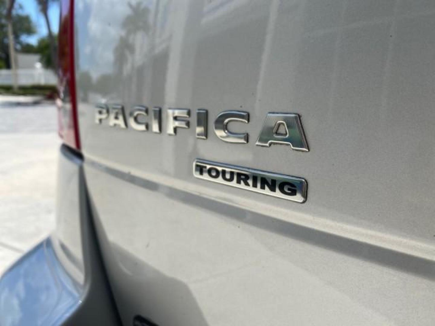 2008 Bright Silver Metallic /Pastel Slate Gray Chrysler Pacifica Touring 1 OWNER NC LOW MILES 55,531 (2A8GM68X38R) with an 4.0L SOHC V6 Engine engine, Automatic transmission, located at 4701 North Dixie Hwy, Pompano Beach, FL, 33064, (954) 422-2889, 26.240938, -80.123474 - OUR WEBPAGE FLORIDACARS1.COM HAS OVER 100 PHOTOS AND FREE CARFAX LINK 2008 CHRYSLER PACIFICA TOURING SIGNATURE SERIES $ 32,895 NEW! VIN: 2A8GM68X38R629737 2 A 8 G M 6 8 X 3 8 R 6 2 9 7 3 7 4 DOOR WAGON/SPORT UTILITY 4.0L V6 F SOHC 24V GASOLINE FRONT WHEEL DRIVE [29W] 29W TOURING SIGNATURE SERIES CUS - Photo#92