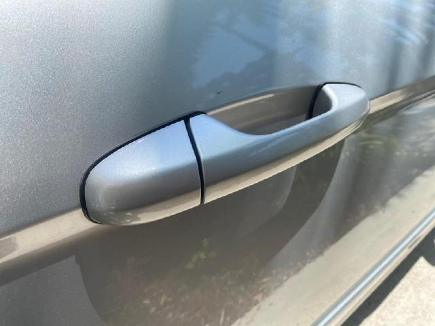 2008 Bright Silver Metallic /Pastel Slate Gray Chrysler Pacifica Touring 1 OWNER NC LOW MILES 55,531 (2A8GM68X38R) with an 4.0L SOHC V6 Engine engine, Automatic transmission, located at 4701 North Dixie Hwy, Pompano Beach, FL, 33064, (954) 422-2889, 26.240938, -80.123474 - OUR WEBPAGE FLORIDACARS1.COM HAS OVER 100 PHOTOS AND FREE CARFAX LINK 2008 CHRYSLER PACIFICA TOURING SIGNATURE SERIES $ 32,895 NEW! VIN: 2A8GM68X38R629737 2 A 8 G M 6 8 X 3 8 R 6 2 9 7 3 7 4 DOOR WAGON/SPORT UTILITY 4.0L V6 F SOHC 24V GASOLINE FRONT WHEEL DRIVE [29W] 29W TOURING SIGNATURE SERIES CUS - Photo#96