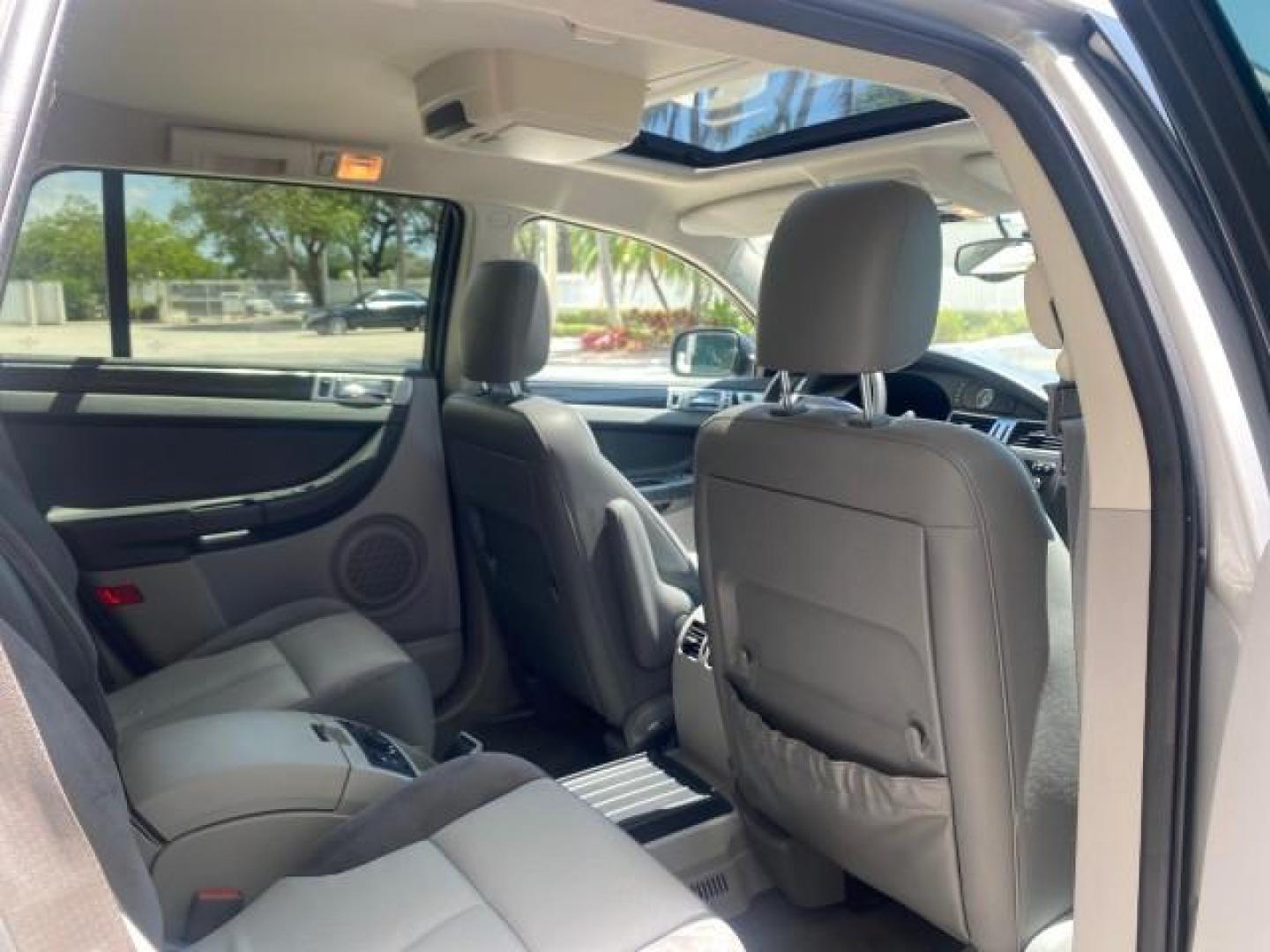 2008 Bright Silver Metallic /Pastel Slate Gray Chrysler Pacifica Touring 1 OWNER NC LOW MILES 55,531 (2A8GM68X38R) with an 4.0L SOHC V6 Engine engine, Automatic transmission, located at 4701 North Dixie Hwy, Pompano Beach, FL, 33064, (954) 422-2889, 26.240938, -80.123474 - OUR WEBPAGE FLORIDACARS1.COM HAS OVER 100 PHOTOS AND FREE CARFAX LINK 2008 CHRYSLER PACIFICA TOURING SIGNATURE SERIES $ 32,895 NEW! VIN: 2A8GM68X38R629737 2 A 8 G M 6 8 X 3 8 R 6 2 9 7 3 7 4 DOOR WAGON/SPORT UTILITY 4.0L V6 F SOHC 24V GASOLINE FRONT WHEEL DRIVE [29W] 29W TOURING SIGNATURE SERIES CUS - Photo#98