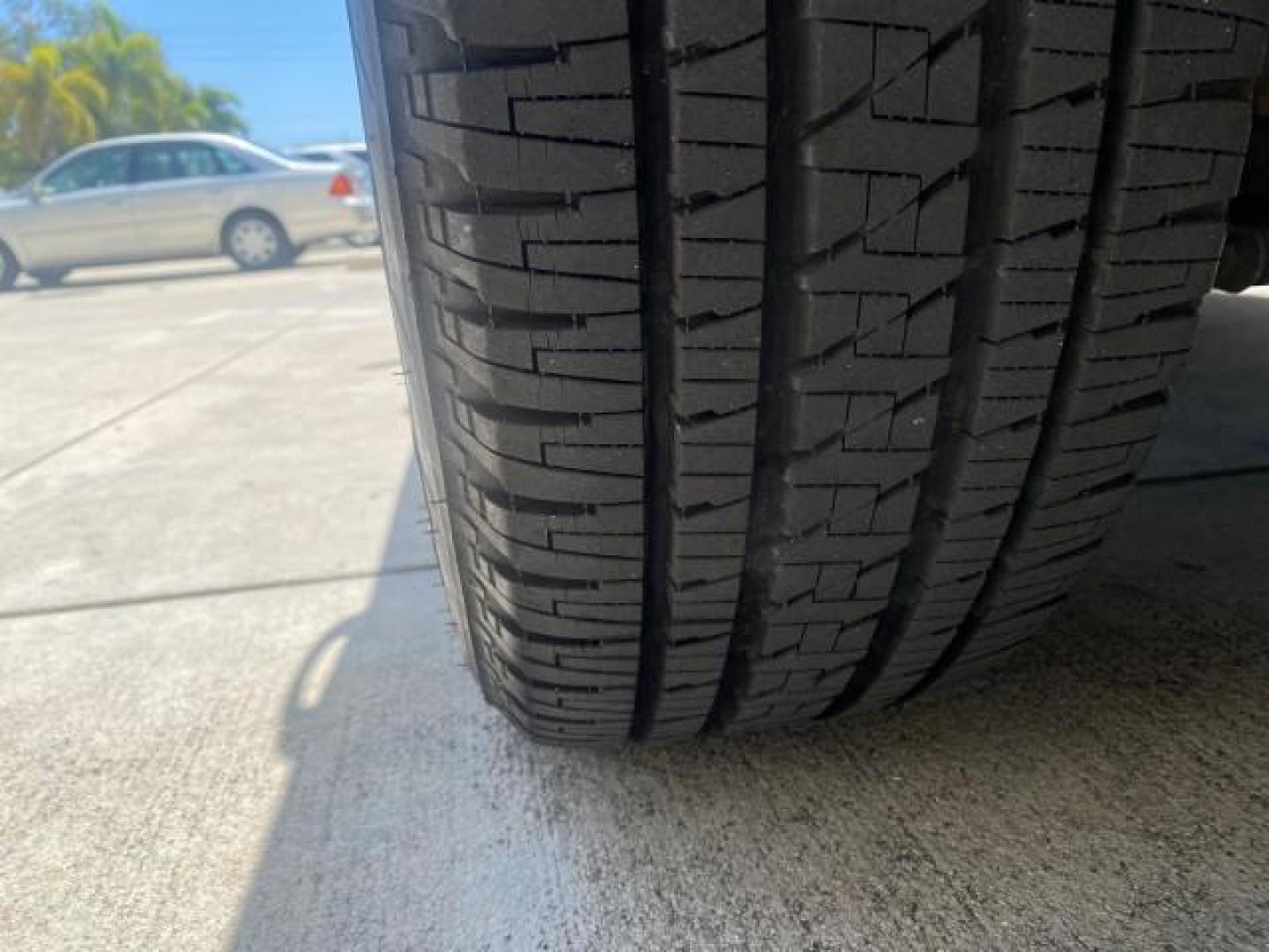 2006 Flame Red /Med Slate Gray Dodge Durango 3RD ROW SLT LOW MILES 34,957 (1D4HD48N06F) with an 4.7L V8 Magnum Engine engine, Automatic transmission, located at 4701 North Dixie Hwy, Pompano Beach, FL, 33064, (954) 422-2889, 26.240938, -80.123474 - OUR WEBPAGE FLORIDACARS1.COM HAS OVER 100 PHOTOS AND FREE CARFAX LINK 2006 DODGE DURANGO SLT 50 SERVICE RECORDS FULLY MAINTANED VIN: 1D4HD48N06F182662 1 D 4 H D 4 8 N 0 6 F 1 8 2 6 6 2 4 DOOR WAGON/SPORT UTILITY 4.7L V8 F OHV GASOLINE REAR WHEEL DRIVE Top Features Alloy Wheels Rear Entertainment Sys - Photo#75