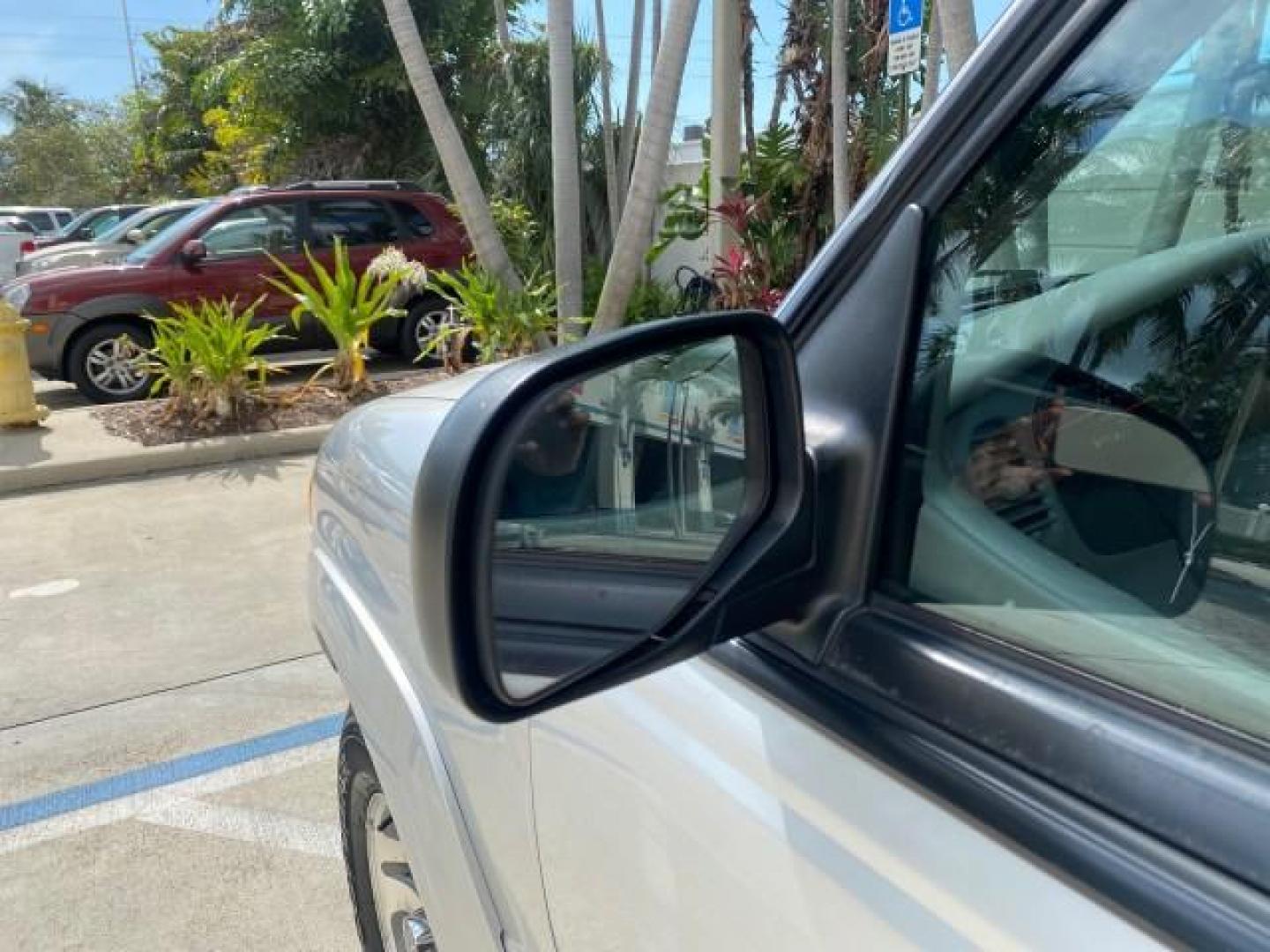 2002 Platinum Frost Metallic /Medium Graphite Mazda B-Series 3000 4WD Truck SE 1 OWNER (4F4ZR17U82T) with an 3.0L MFI V6 Engine engine, Automatic transmission, located at 4701 North Dixie Hwy, Pompano Beach, FL, 33064, (954) 422-2889, 26.240938, -80.123474 - OUR WEBPAGE FLORIDACARS1.COM HAS OVER 100 PHOTOS AND FREE CARFAX LINK 2002 MAZDA B-SERIES B3000 VIN: 4F4ZR17U82TM14728 4 F 4 Z R 1 7 U 8 2 T M 1 4 7 2 8 CLUB CAB PICKUP 3.0L V6 F GASOLINE REAR WHEEL DRIVE W/ 4X4 Top Features 4WD/AWD Cloth Seats Alloy Wheels Running Boards Bed Cover Tow Hitch Bed Lin - Photo#29