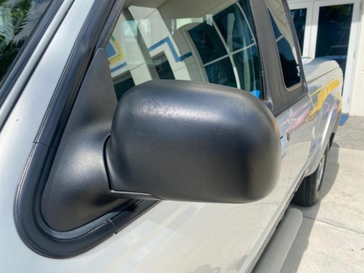 2002 Platinum Frost Metallic /Medium Graphite Mazda B-Series 3000 4WD Truck SE 1 OWNER (4F4ZR17U82T) with an 3.0L MFI V6 Engine engine, Automatic transmission, located at 4701 North Dixie Hwy, Pompano Beach, FL, 33064, (954) 422-2889, 26.240938, -80.123474 - OUR WEBPAGE FLORIDACARS1.COM HAS OVER 100 PHOTOS AND FREE CARFAX LINK 2002 MAZDA B-SERIES B3000 VIN: 4F4ZR17U82TM14728 4 F 4 Z R 1 7 U 8 2 T M 1 4 7 2 8 CLUB CAB PICKUP 3.0L V6 F GASOLINE REAR WHEEL DRIVE W/ 4X4 Top Features 4WD/AWD Cloth Seats Alloy Wheels Running Boards Bed Cover Tow Hitch Bed Lin - Photo#30