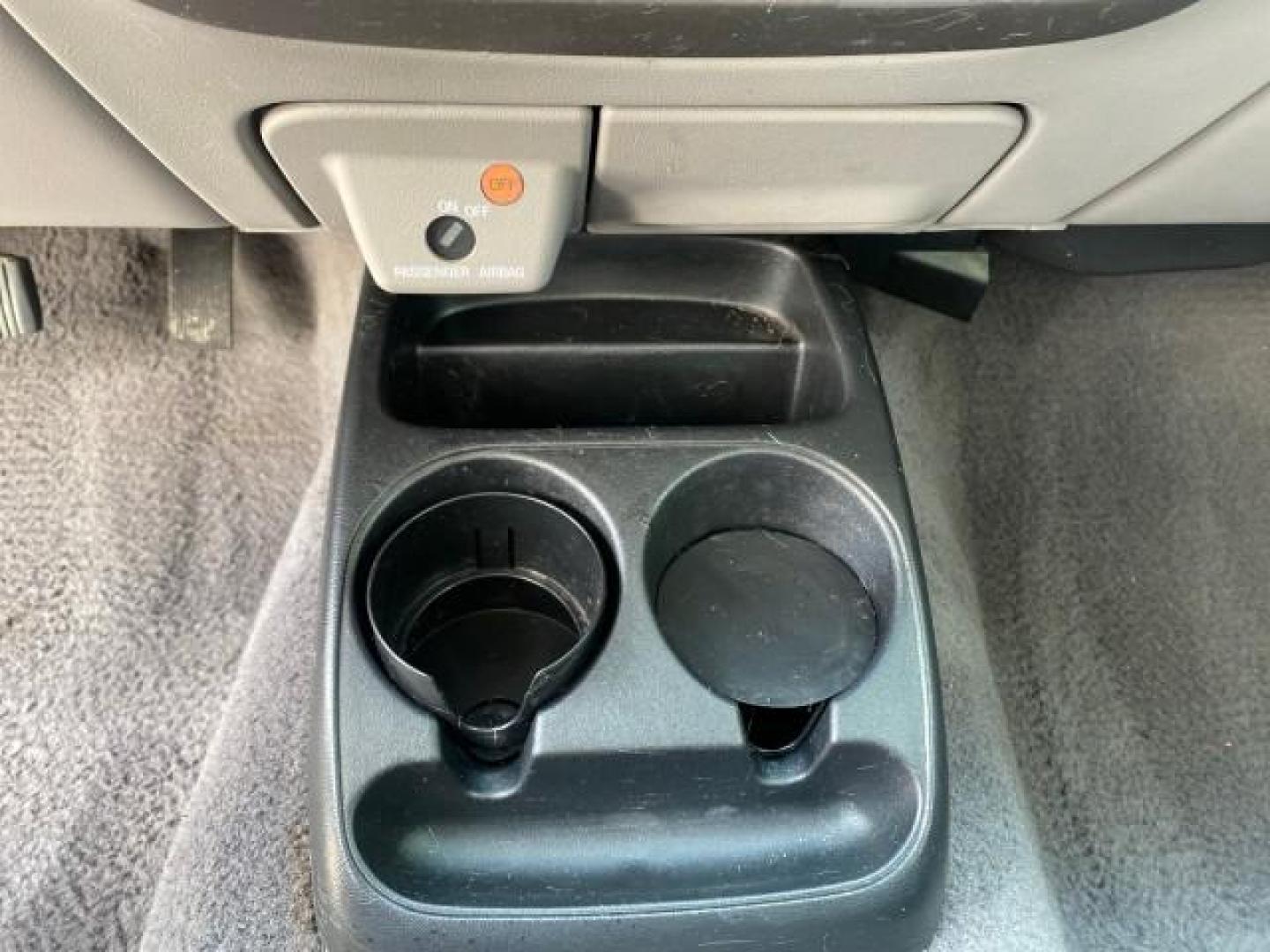 2002 Platinum Frost Metallic /Medium Graphite Mazda B-Series 3000 4WD Truck SE 1 OWNER (4F4ZR17U82T) with an 3.0L MFI V6 Engine engine, Automatic transmission, located at 4701 North Dixie Hwy, Pompano Beach, FL, 33064, (954) 422-2889, 26.240938, -80.123474 - OUR WEBPAGE FLORIDACARS1.COM HAS OVER 100 PHOTOS AND FREE CARFAX LINK 2002 MAZDA B-SERIES B3000 VIN: 4F4ZR17U82TM14728 4 F 4 Z R 1 7 U 8 2 T M 1 4 7 2 8 CLUB CAB PICKUP 3.0L V6 F GASOLINE REAR WHEEL DRIVE W/ 4X4 Top Features 4WD/AWD Cloth Seats Alloy Wheels Running Boards Bed Cover Tow Hitch Bed Lin - Photo#47
