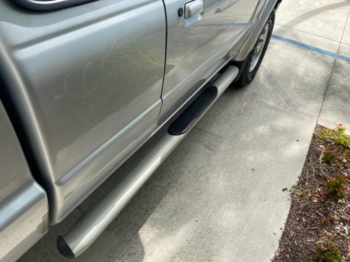 2002 Platinum Frost Metallic /Medium Graphite Mazda B-Series 3000 4WD Truck SE 1 OWNER (4F4ZR17U82T) with an 3.0L MFI V6 Engine engine, Automatic transmission, located at 4701 North Dixie Hwy, Pompano Beach, FL, 33064, (954) 422-2889, 26.240938, -80.123474 - OUR WEBPAGE FLORIDACARS1.COM HAS OVER 100 PHOTOS AND FREE CARFAX LINK 2002 MAZDA B-SERIES B3000 VIN: 4F4ZR17U82TM14728 4 F 4 Z R 1 7 U 8 2 T M 1 4 7 2 8 CLUB CAB PICKUP 3.0L V6 F GASOLINE REAR WHEEL DRIVE W/ 4X4 Top Features 4WD/AWD Cloth Seats Alloy Wheels Running Boards Bed Cover Tow Hitch Bed Lin - Photo#86