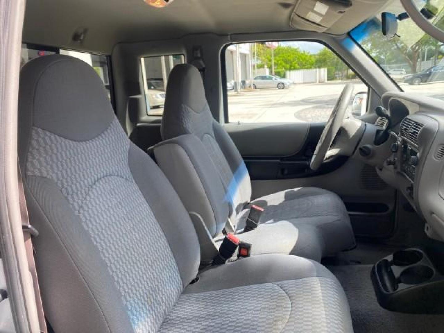 2002 Platinum Frost Metallic /Medium Graphite Mazda B-Series 3000 4WD Truck SE 1 OWNER (4F4ZR17U82T) with an 3.0L MFI V6 Engine engine, Automatic transmission, located at 4701 North Dixie Hwy, Pompano Beach, FL, 33064, (954) 422-2889, 26.240938, -80.123474 - OUR WEBPAGE FLORIDACARS1.COM HAS OVER 100 PHOTOS AND FREE CARFAX LINK 2002 MAZDA B-SERIES B3000 VIN: 4F4ZR17U82TM14728 4 F 4 Z R 1 7 U 8 2 T M 1 4 7 2 8 CLUB CAB PICKUP 3.0L V6 F GASOLINE REAR WHEEL DRIVE W/ 4X4 Top Features 4WD/AWD Cloth Seats Alloy Wheels Running Boards Bed Cover Tow Hitch Bed Lin - Photo#93
