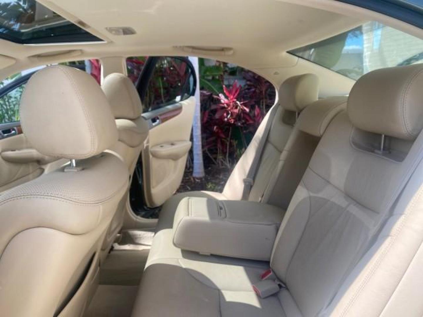 2005 Oasis Green Pearl /Ash Lexus ES 330 1 OWNER LOW MILES 62,870 (JTHBA30GX55) with an 3.3L DOHC EFI 24-Valve V6 Engine engine, Automatic transmission, located at 4701 North Dixie Hwy, Pompano Beach, FL, 33064, (954) 422-2889, 26.240938, -80.123474 - OUR WEBPAGE FLORIDACARS1.COM HAS OVER 100 PHOTOS AND FREE CARFAX LINK 2005 LEXUS ES 330 SUNROOF LOADED NON SMOKERS VIN: JTHBA30GX55134432 J T H B A 3 0 G X 5 5 1 3 4 4 3 2 SEDAN 4 DR 3.3L V6 F 24V GASOLINE 29 MPG FRONT WHEEL DRIVE Top Features A/C Seat(s) Mark Levinson Sound Alloy Wheels Memory Seat - Photo#14