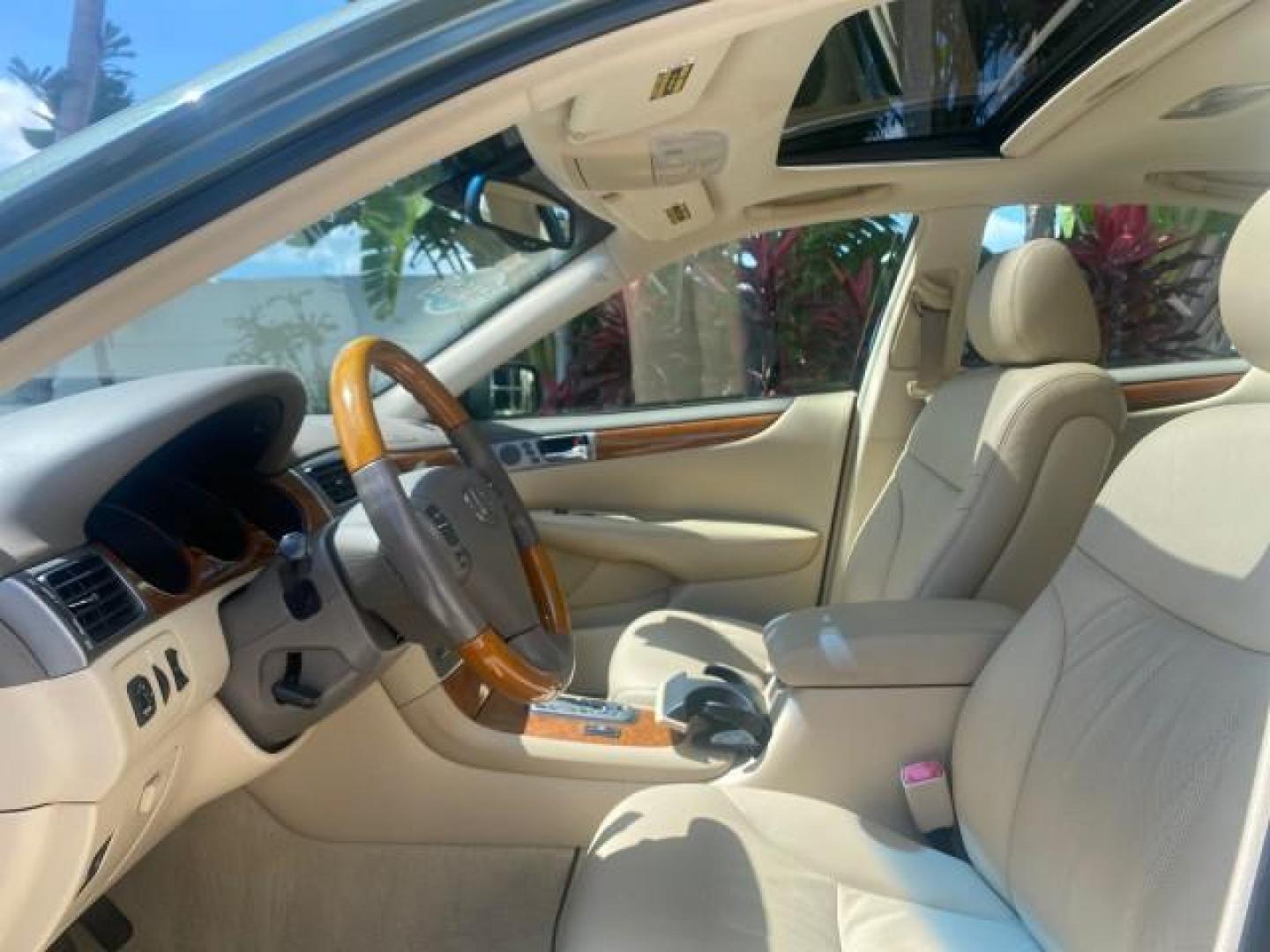 2005 Oasis Green Pearl /Ash Lexus ES 330 1 OWNER LOW MILES 62,870 (JTHBA30GX55) with an 3.3L DOHC EFI 24-Valve V6 Engine engine, Automatic transmission, located at 4701 North Dixie Hwy, Pompano Beach, FL, 33064, (954) 422-2889, 26.240938, -80.123474 - OUR WEBPAGE FLORIDACARS1.COM HAS OVER 100 PHOTOS AND FREE CARFAX LINK 2005 LEXUS ES 330 SUNROOF LOADED NON SMOKERS VIN: JTHBA30GX55134432 J T H B A 3 0 G X 5 5 1 3 4 4 3 2 SEDAN 4 DR 3.3L V6 F 24V GASOLINE 29 MPG FRONT WHEEL DRIVE Top Features A/C Seat(s) Mark Levinson Sound Alloy Wheels Memory Seat - Photo#34