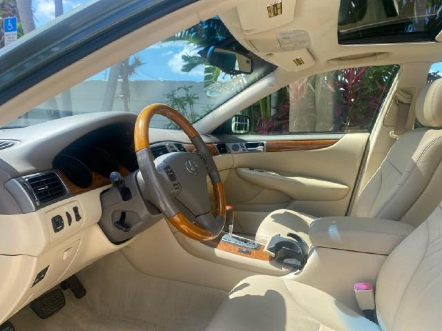 2005 Oasis Green Pearl /Ash Lexus ES 330 1 OWNER LOW MILES 62,870 (JTHBA30GX55) with an 3.3L DOHC EFI 24-Valve V6 Engine engine, Automatic transmission, located at 4701 North Dixie Hwy, Pompano Beach, FL, 33064, (954) 422-2889, 26.240938, -80.123474 - OUR WEBPAGE FLORIDACARS1.COM HAS OVER 100 PHOTOS AND FREE CARFAX LINK 2005 LEXUS ES 330 SUNROOF LOADED NON SMOKERS VIN: JTHBA30GX55134432 J T H B A 3 0 G X 5 5 1 3 4 4 3 2 SEDAN 4 DR 3.3L V6 F 24V GASOLINE 29 MPG FRONT WHEEL DRIVE Top Features A/C Seat(s) Mark Levinson Sound Alloy Wheels Memory Seat - Photo#35