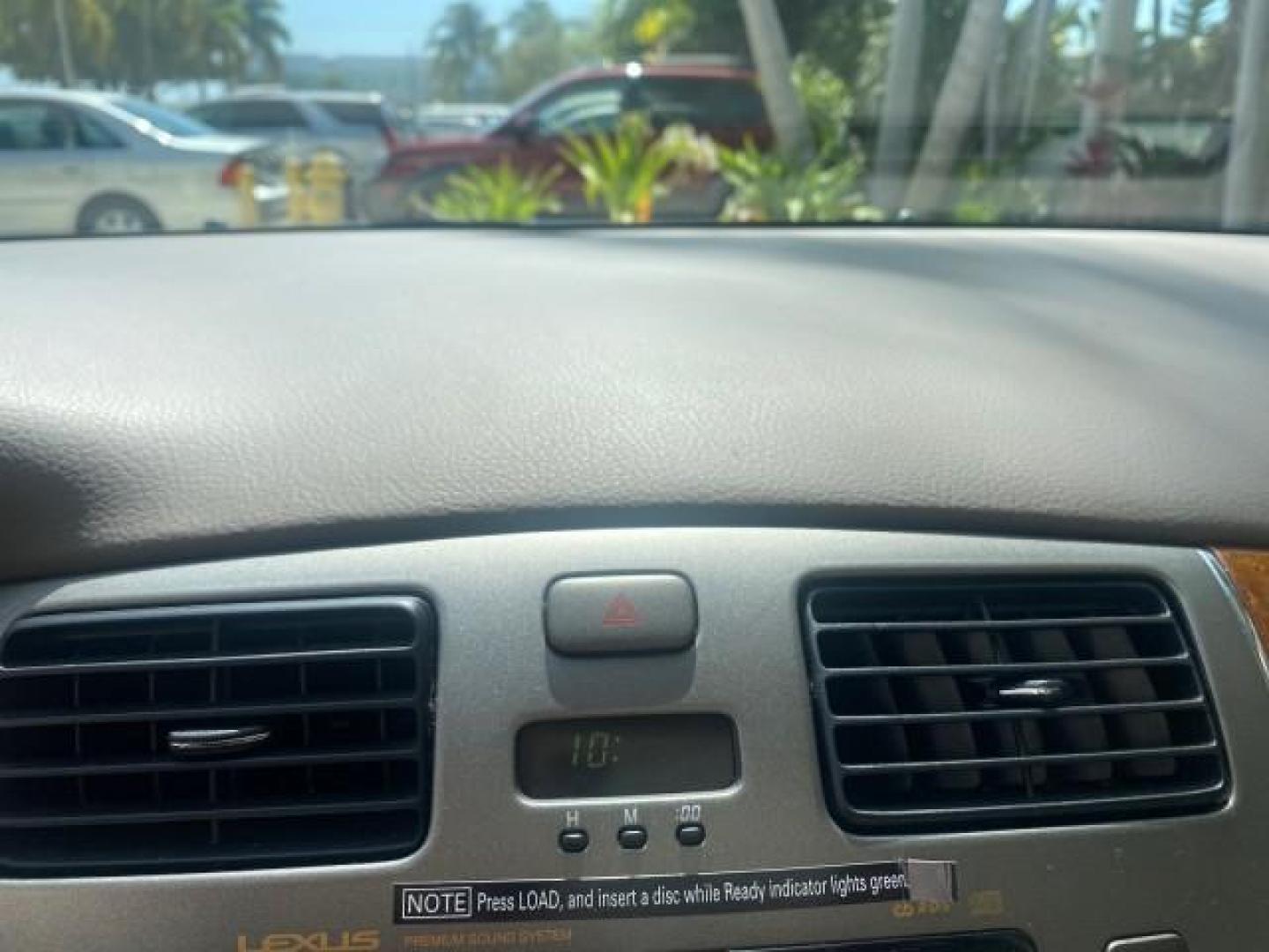 2005 Oasis Green Pearl /Ash Lexus ES 330 1 OWNER LOW MILES 62,870 (JTHBA30GX55) with an 3.3L DOHC EFI 24-Valve V6 Engine engine, Automatic transmission, located at 4701 North Dixie Hwy, Pompano Beach, FL, 33064, (954) 422-2889, 26.240938, -80.123474 - OUR WEBPAGE FLORIDACARS1.COM HAS OVER 100 PHOTOS AND FREE CARFAX LINK 2005 LEXUS ES 330 SUNROOF LOADED NON SMOKERS VIN: JTHBA30GX55134432 J T H B A 3 0 G X 5 5 1 3 4 4 3 2 SEDAN 4 DR 3.3L V6 F 24V GASOLINE 29 MPG FRONT WHEEL DRIVE Top Features A/C Seat(s) Mark Levinson Sound Alloy Wheels Memory Seat - Photo#47