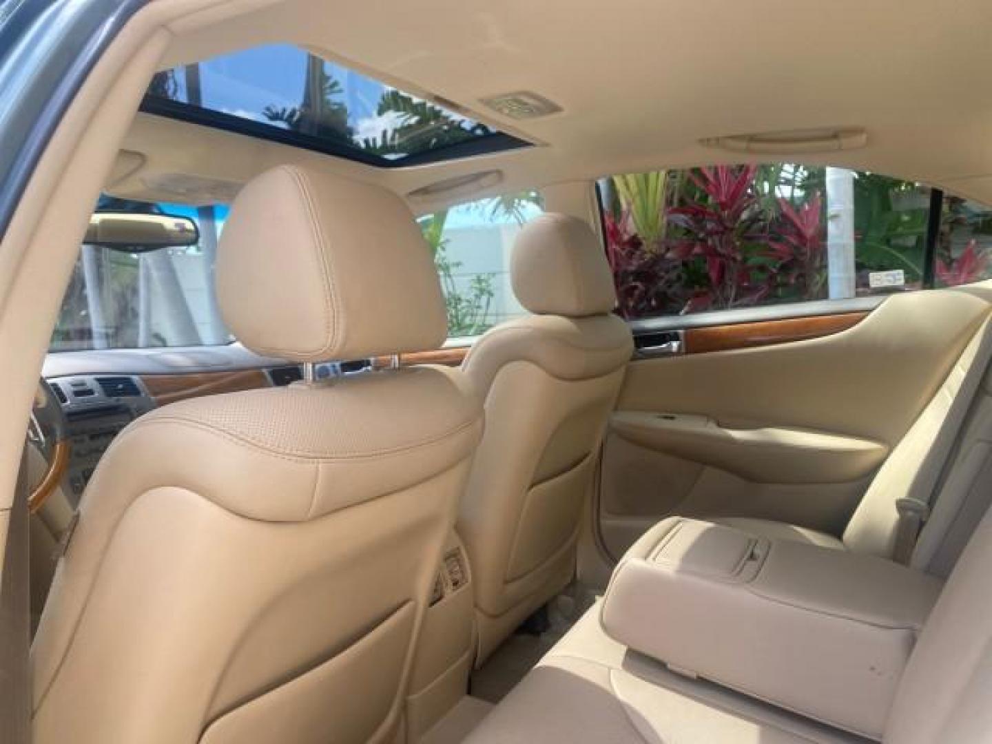2005 Oasis Green Pearl /Ash Lexus ES 330 1 OWNER LOW MILES 62,870 (JTHBA30GX55) with an 3.3L DOHC EFI 24-Valve V6 Engine engine, Automatic transmission, located at 4701 North Dixie Hwy, Pompano Beach, FL, 33064, (954) 422-2889, 26.240938, -80.123474 - OUR WEBPAGE FLORIDACARS1.COM HAS OVER 100 PHOTOS AND FREE CARFAX LINK 2005 LEXUS ES 330 SUNROOF LOADED NON SMOKERS VIN: JTHBA30GX55134432 J T H B A 3 0 G X 5 5 1 3 4 4 3 2 SEDAN 4 DR 3.3L V6 F 24V GASOLINE 29 MPG FRONT WHEEL DRIVE Top Features A/C Seat(s) Mark Levinson Sound Alloy Wheels Memory Seat - Photo#69