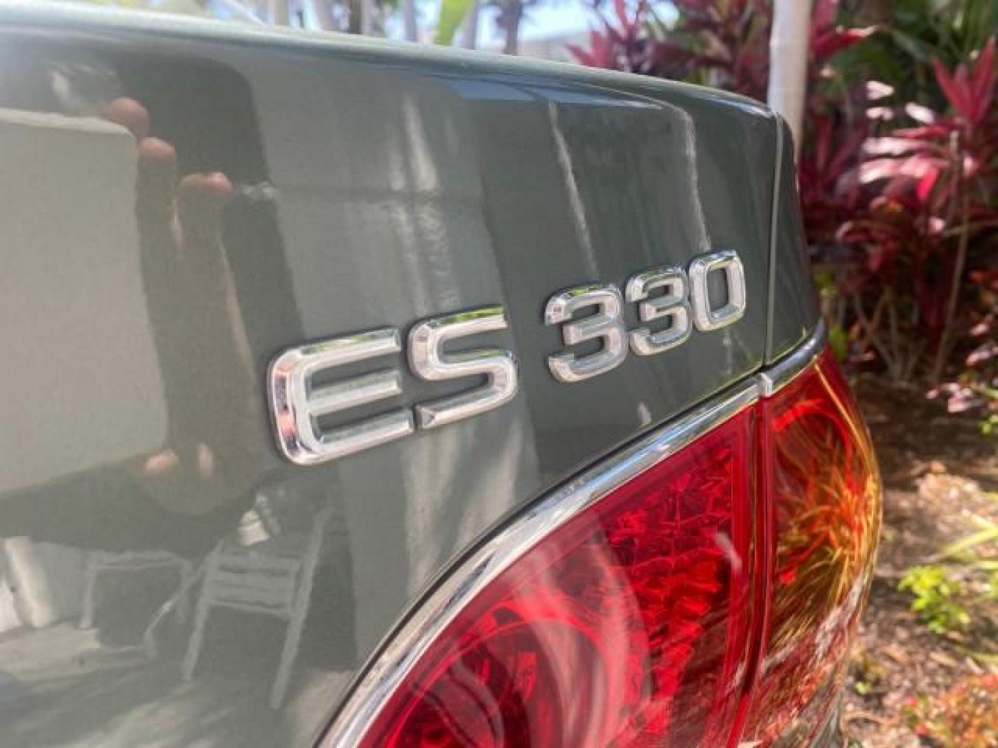 2005 Oasis Green Pearl /Ash Lexus ES 330 1 OWNER LOW MILES 62,870 (JTHBA30GX55) with an 3.3L DOHC EFI 24-Valve V6 Engine engine, Automatic transmission, located at 4701 North Dixie Hwy, Pompano Beach, FL, 33064, (954) 422-2889, 26.240938, -80.123474 - OUR WEBPAGE FLORIDACARS1.COM HAS OVER 100 PHOTOS AND FREE CARFAX LINK 2005 LEXUS ES 330 SUNROOF LOADED NON SMOKERS VIN: JTHBA30GX55134432 J T H B A 3 0 G X 5 5 1 3 4 4 3 2 SEDAN 4 DR 3.3L V6 F 24V GASOLINE 29 MPG FRONT WHEEL DRIVE Top Features A/C Seat(s) Mark Levinson Sound Alloy Wheels Memory Seat - Photo#86