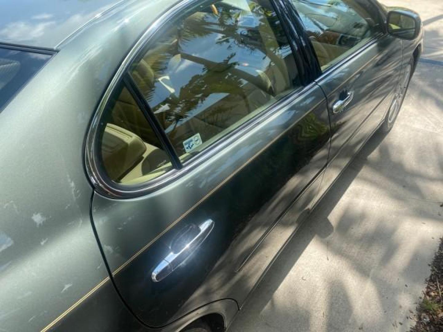 2005 Oasis Green Pearl /Ash Lexus ES 330 1 OWNER LOW MILES 62,870 (JTHBA30GX55) with an 3.3L DOHC EFI 24-Valve V6 Engine engine, Automatic transmission, located at 4701 North Dixie Hwy, Pompano Beach, FL, 33064, (954) 422-2889, 26.240938, -80.123474 - OUR WEBPAGE FLORIDACARS1.COM HAS OVER 100 PHOTOS AND FREE CARFAX LINK 2005 LEXUS ES 330 SUNROOF LOADED NON SMOKERS VIN: JTHBA30GX55134432 J T H B A 3 0 G X 5 5 1 3 4 4 3 2 SEDAN 4 DR 3.3L V6 F 24V GASOLINE 29 MPG FRONT WHEEL DRIVE Top Features A/C Seat(s) Mark Levinson Sound Alloy Wheels Memory Seat - Photo#90