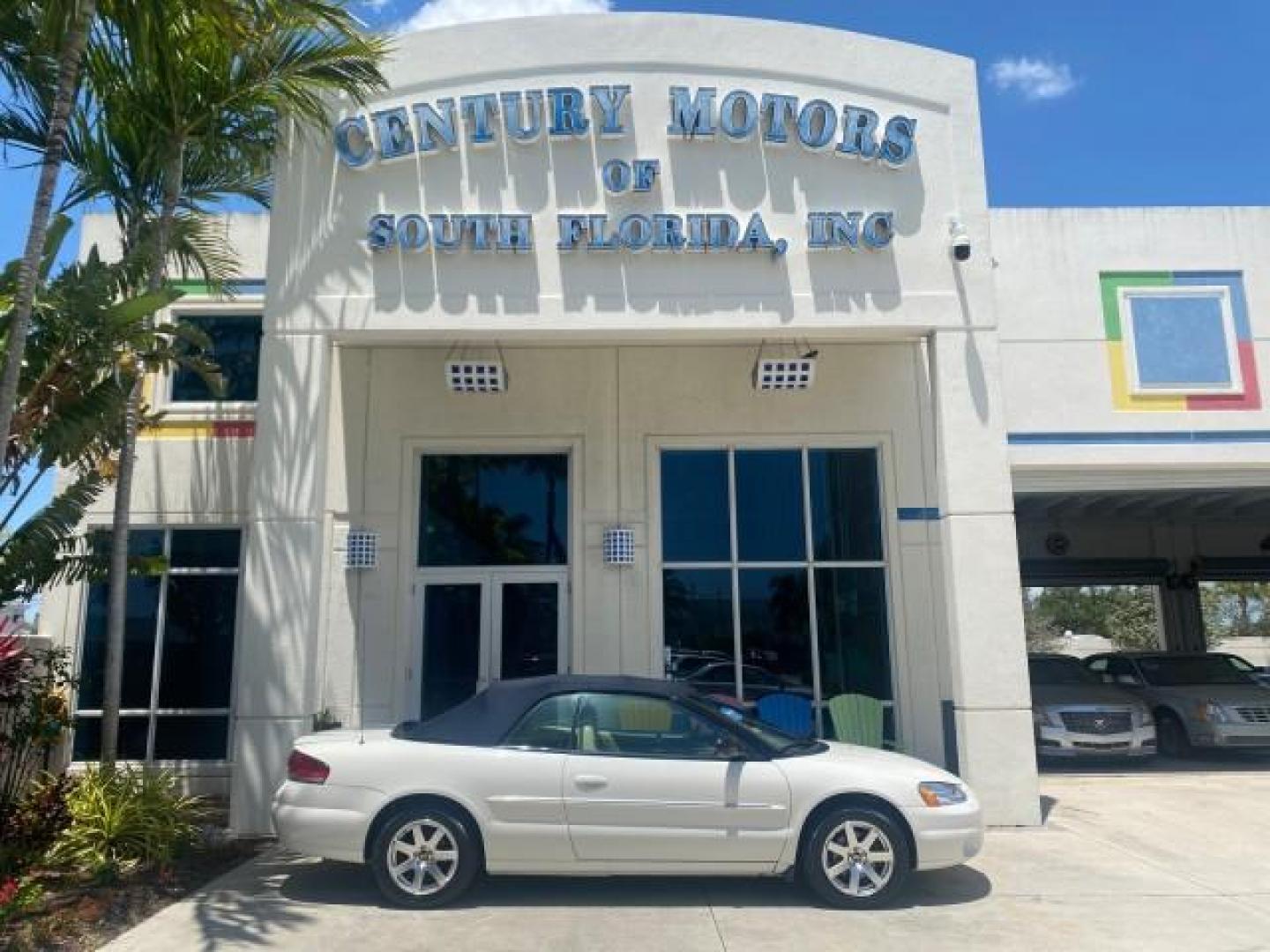 2002 Stone White /Royal Blue/Cream Chrysler Sebring Limited FL LOW MILES 34,440 (1C3EL65R52N) with an 2.7L MFI DOHC 24-Valve V6 Engine engine, Automatic transmission, located at 4701 North Dixie Hwy, Pompano Beach, FL, 33064, (954) 422-2889, 26.240938, -80.123474 - OUR WEBPAGE FLORIDACARS1.COM HAS OVER 100 PHOTOS AND FREE CARFAX LINK 2002 CHRYSLER SEBRING LIMITED VIN: 1C3EL65R52N169318 1 C 3 E L 6 5 R 5 2 N 1 6 9 3 1 8 CONVERTIBLE 2.7L V6 F DOHC GASOLINE FRONT WHEEL DRIVE Top Features Alloy Wheels Soft Top Infinity Sound System Sunroof(s) Leather Seats Basic F - Photo#0