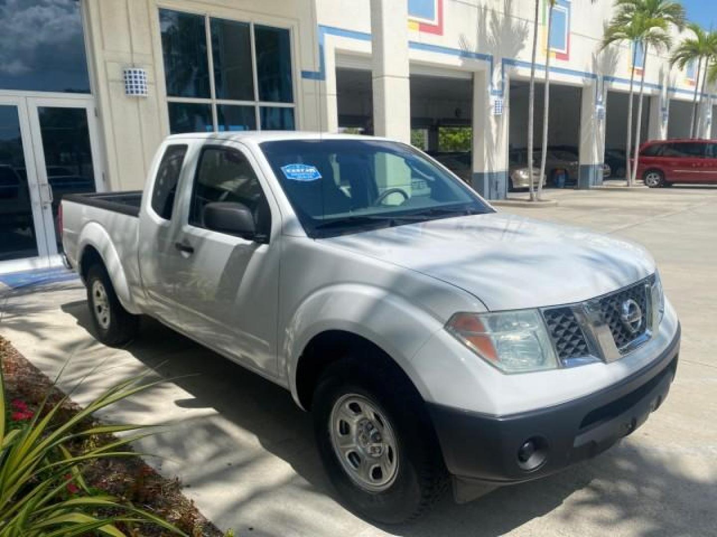 2006 Avalanche /Steel Nissan Frontier XE LOW MILES NO ACCIDENTS (1N6BD06TX6C) with an 2.5L DOHC 16-Valve 4-Cyl Engine engine, Automatic transmission, located at 4701 North Dixie Hwy, Pompano Beach, FL, 33064, (954) 422-2889, 26.240938, -80.123474 - OUR WEBPAGE FLORIDACARS1.COM HAS OVER 100 PHOTOS AND FREE CARFAX LINK 2006 NISSAN FRONTIER XE VIN: 1N6BD06TX6C402109 1 N 6 B D 0 6 T X 6 C 4 0 2 1 0 9 CLUB CAB PICKUP 4 DR 2.5L I4 F DOHC 16V 4 CYL 24 MPG GASOLINE REAR WHEEL DRIVE Top Features Bed Liner Tow Hitch Cloth Seats Basic Features ABS Brakes - Photo#24