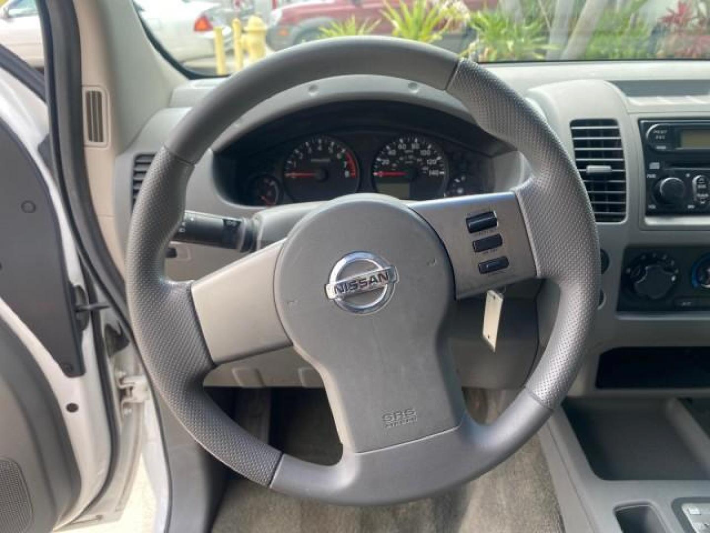 2006 Avalanche /Steel Nissan Frontier XE LOW MILES NO ACCIDENTS (1N6BD06TX6C) with an 2.5L DOHC 16-Valve 4-Cyl Engine engine, Automatic transmission, located at 4701 North Dixie Hwy, Pompano Beach, FL, 33064, (954) 422-2889, 26.240938, -80.123474 - OUR WEBPAGE FLORIDACARS1.COM HAS OVER 100 PHOTOS AND FREE CARFAX LINK 2006 NISSAN FRONTIER XE VIN: 1N6BD06TX6C402109 1 N 6 B D 0 6 T X 6 C 4 0 2 1 0 9 CLUB CAB PICKUP 4 DR 2.5L I4 F DOHC 16V 4 CYL 24 MPG GASOLINE REAR WHEEL DRIVE Top Features Bed Liner Tow Hitch Cloth Seats Basic Features ABS Brakes - Photo#38