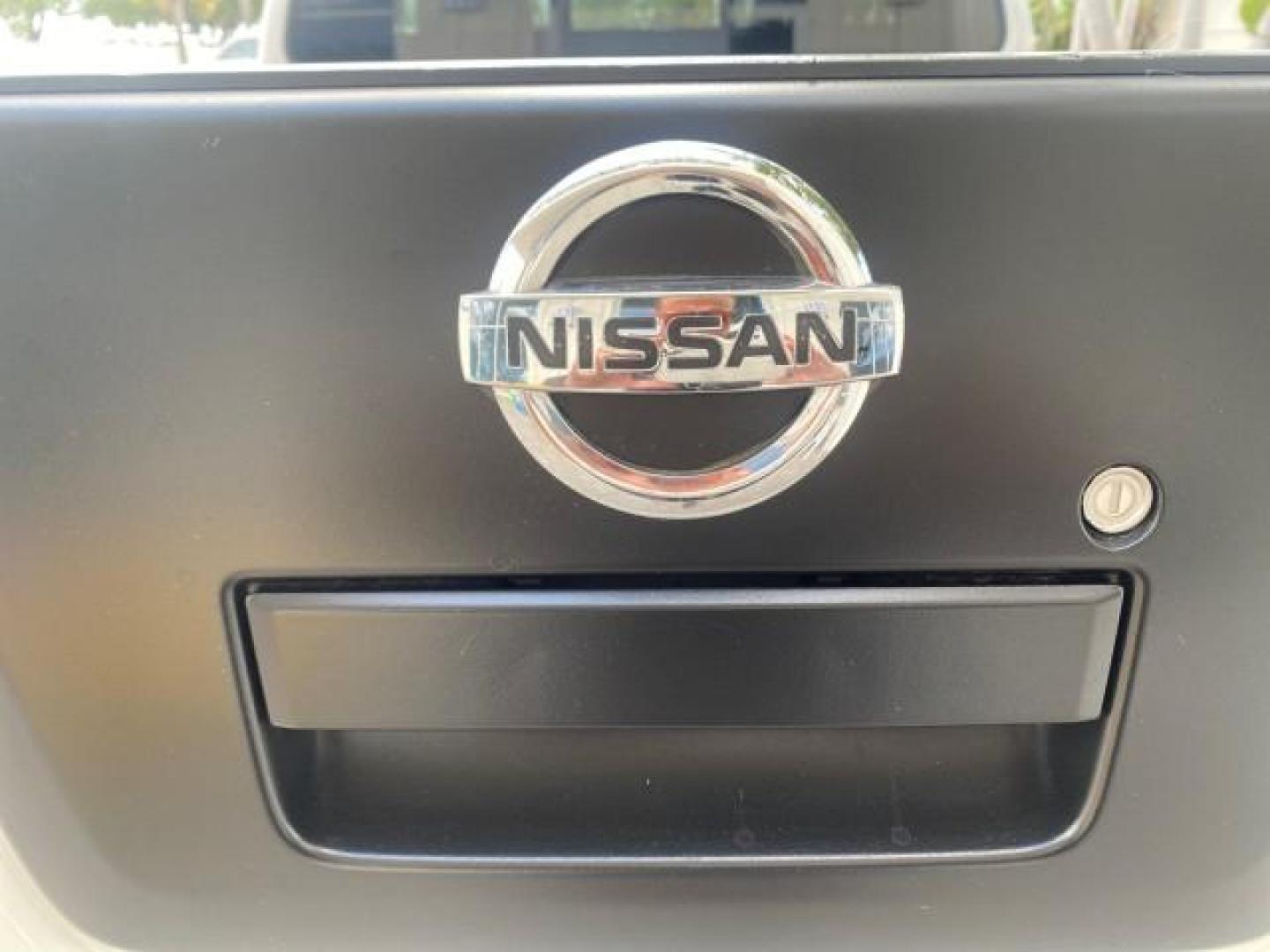 2006 Avalanche /Steel Nissan Frontier XE LOW MILES NO ACCIDENTS (1N6BD06TX6C) with an 2.5L DOHC 16-Valve 4-Cyl Engine engine, Automatic transmission, located at 4701 North Dixie Hwy, Pompano Beach, FL, 33064, (954) 422-2889, 26.240938, -80.123474 - OUR WEBPAGE FLORIDACARS1.COM HAS OVER 100 PHOTOS AND FREE CARFAX LINK 2006 NISSAN FRONTIER XE VIN: 1N6BD06TX6C402109 1 N 6 B D 0 6 T X 6 C 4 0 2 1 0 9 CLUB CAB PICKUP 4 DR 2.5L I4 F DOHC 16V 4 CYL 24 MPG GASOLINE REAR WHEEL DRIVE Top Features Bed Liner Tow Hitch Cloth Seats Basic Features ABS Brakes - Photo#78