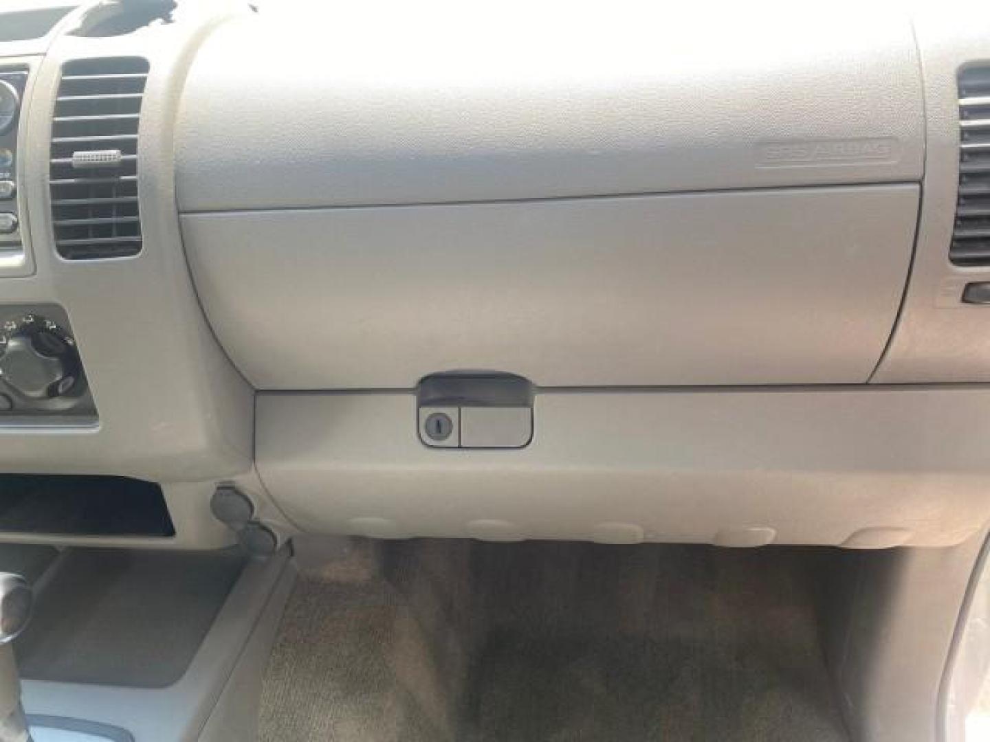 2006 Avalanche /Steel Nissan Frontier XE LOW MILES NO ACCIDENTS (1N6BD06TX6C) with an 2.5L DOHC 16-Valve 4-Cyl Engine engine, Automatic transmission, located at 4701 North Dixie Hwy, Pompano Beach, FL, 33064, (954) 422-2889, 26.240938, -80.123474 - OUR WEBPAGE FLORIDACARS1.COM HAS OVER 100 PHOTOS AND FREE CARFAX LINK 2006 NISSAN FRONTIER XE VIN: 1N6BD06TX6C402109 1 N 6 B D 0 6 T X 6 C 4 0 2 1 0 9 CLUB CAB PICKUP 4 DR 2.5L I4 F DOHC 16V 4 CYL 24 MPG GASOLINE REAR WHEEL DRIVE Top Features Bed Liner Tow Hitch Cloth Seats Basic Features ABS Brakes - Photo#95