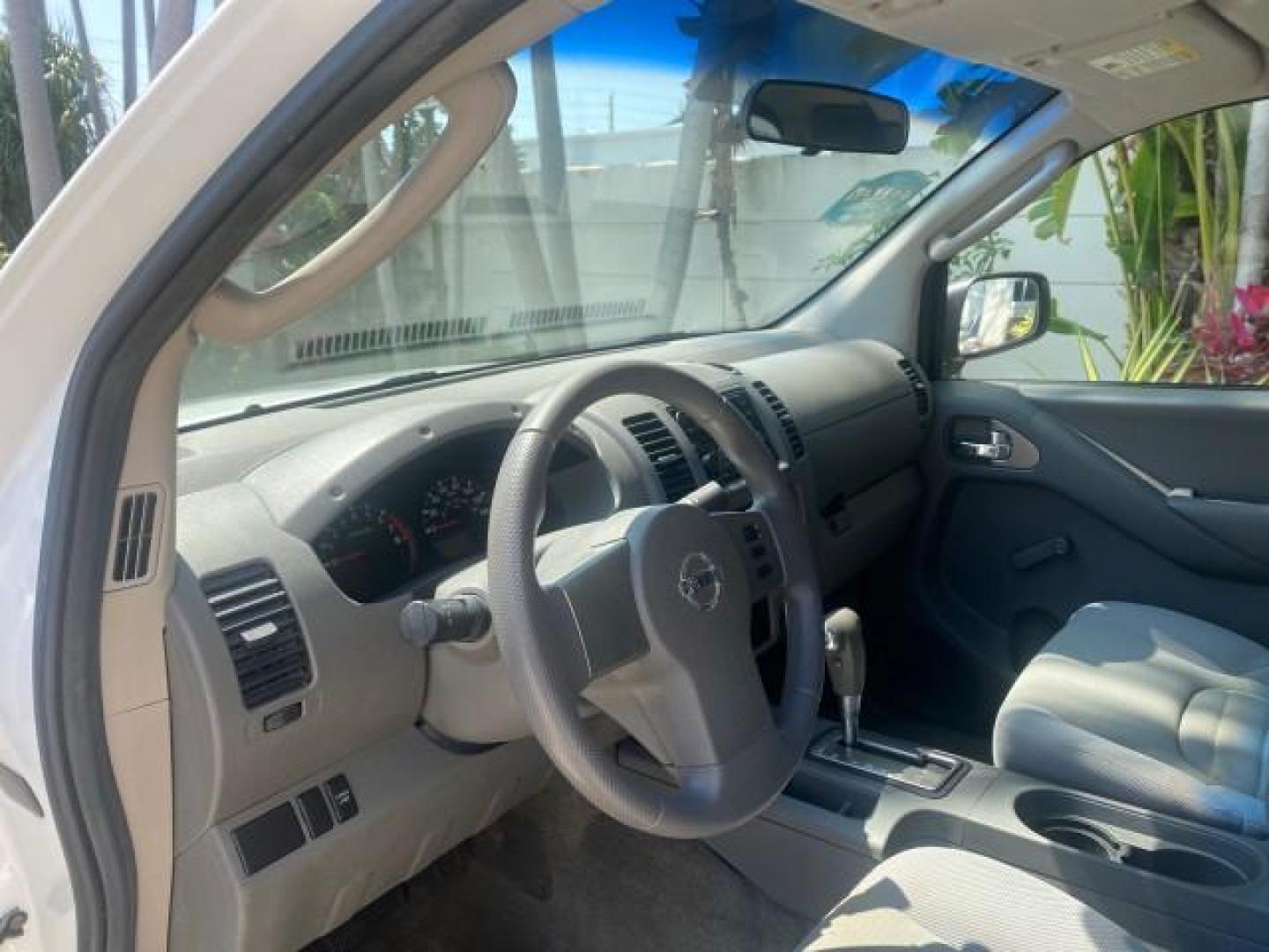 2006 Avalanche /Steel Nissan Frontier XE LOW MILES NO ACCIDENTS (1N6BD06TX6C) with an 2.5L DOHC 16-Valve 4-Cyl Engine engine, Automatic transmission, located at 4701 North Dixie Hwy, Pompano Beach, FL, 33064, (954) 422-2889, 26.240938, -80.123474 - OUR WEBPAGE FLORIDACARS1.COM HAS OVER 100 PHOTOS AND FREE CARFAX LINK 2006 NISSAN FRONTIER XE VIN: 1N6BD06TX6C402109 1 N 6 B D 0 6 T X 6 C 4 0 2 1 0 9 CLUB CAB PICKUP 4 DR 2.5L I4 F DOHC 16V 4 CYL 24 MPG GASOLINE REAR WHEEL DRIVE Top Features Bed Liner Tow Hitch Cloth Seats Basic Features ABS Brakes - Photo#35