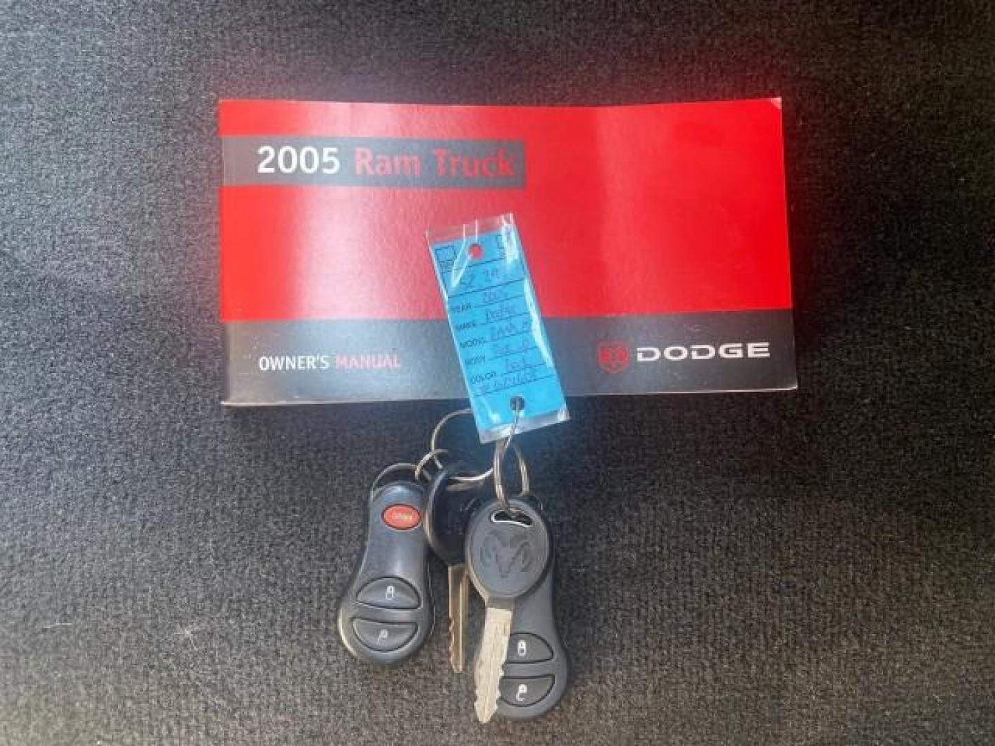 2005 Black /Dark Slate Gray Dodge Ram 1500 SLT 1 OWNER FL LOW MILES 52,299 (1D7HA16D35J) with an 5.7L V8 Hemi Magnum Engine engine, Automatic transmission, located at 4701 North Dixie Hwy, Pompano Beach, FL, 33064, (954) 422-2889, 26.240938, -80.123474 - OUR WEBPAGE FLORIDACARS1.COM HAS OVER 100 PHOTOS AND FREE CARFAX LINK 2005 DODGE RAM 1500 SLT 1 OWNER FLORIDA LIKE NEW! VIN: 1D7HA16D35J624608 1 D 7 H A 1 6 D 3 5 J 6 2 4 6 0 8 PICKUP 5.7L V8 F HEMI 5.7 V8 GASOLINE REAR WHEEL DRIVE Top Features Alloy Wheels Bed Liner Cloth Seats Basic Features ABS B - Photo#23