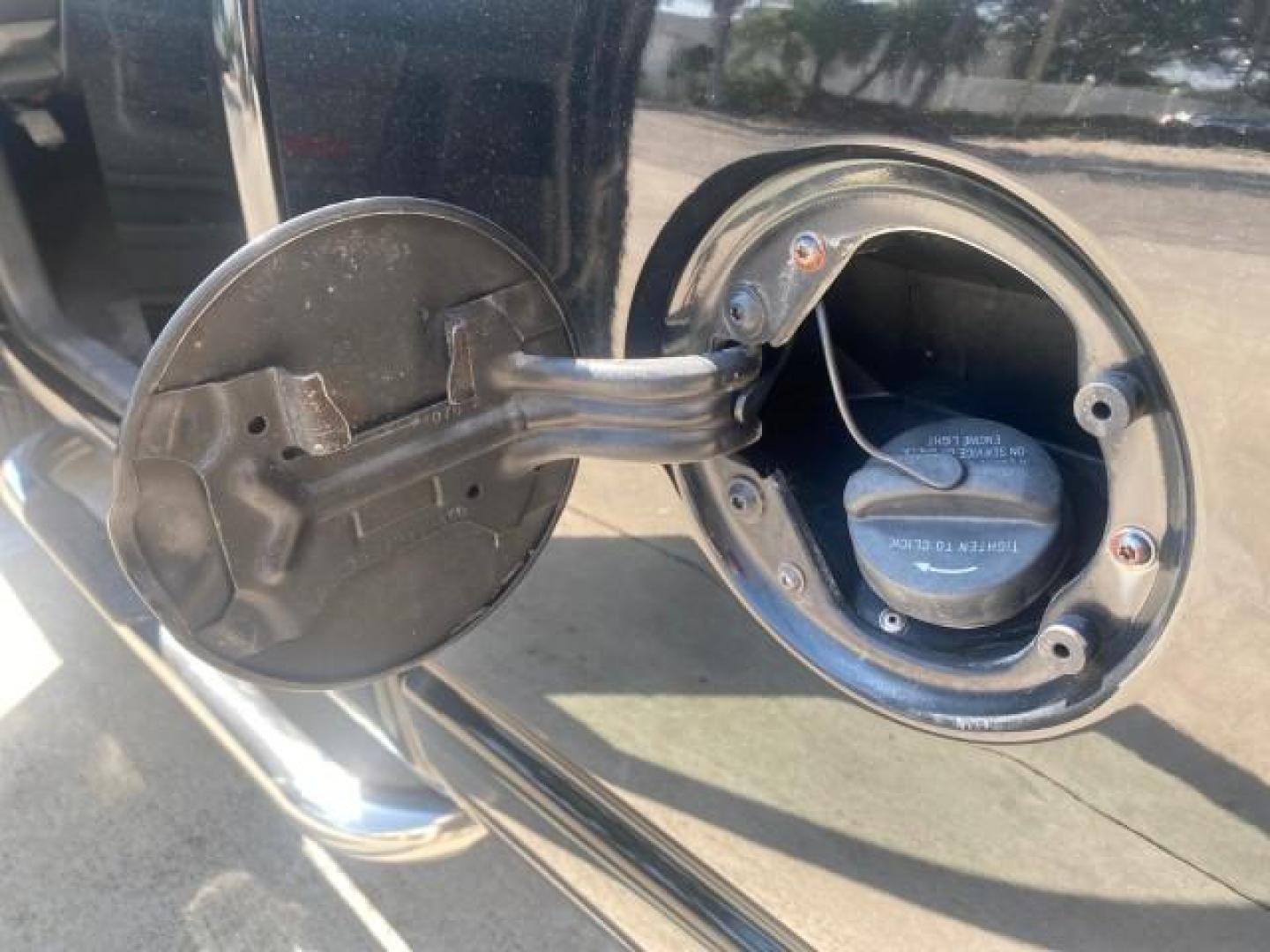 2005 Black /Dark Slate Gray Dodge Ram 1500 SLT 1 OWNER FL LOW MILES 52,299 (1D7HA16D35J) with an 5.7L V8 Hemi Magnum Engine engine, Automatic transmission, located at 4701 North Dixie Hwy, Pompano Beach, FL, 33064, (954) 422-2889, 26.240938, -80.123474 - OUR WEBPAGE FLORIDACARS1.COM HAS OVER 100 PHOTOS AND FREE CARFAX LINK 2005 DODGE RAM 1500 SLT 1 OWNER FLORIDA LIKE NEW! VIN: 1D7HA16D35J624608 1 D 7 H A 1 6 D 3 5 J 6 2 4 6 0 8 PICKUP 5.7L V8 F HEMI 5.7 V8 GASOLINE REAR WHEEL DRIVE Top Features Alloy Wheels Bed Liner Cloth Seats Basic Features ABS B - Photo#61