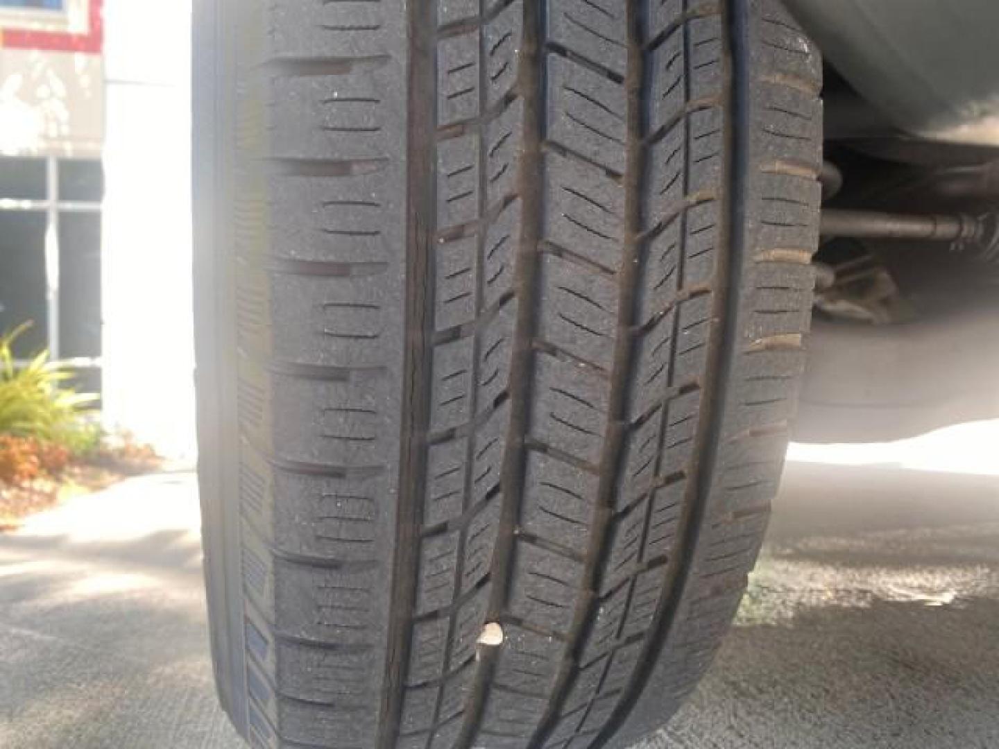 2005 Black /Dark Slate Gray Dodge Ram 1500 SLT 1 OWNER FL LOW MILES 52,299 (1D7HA16D35J) with an 5.7L V8 Hemi Magnum Engine engine, Automatic transmission, located at 4701 North Dixie Hwy, Pompano Beach, FL, 33064, (954) 422-2889, 26.240938, -80.123474 - OUR WEBPAGE FLORIDACARS1.COM HAS OVER 100 PHOTOS AND FREE CARFAX LINK 2005 DODGE RAM 1500 SLT 1 OWNER FLORIDA LIKE NEW! VIN: 1D7HA16D35J624608 1 D 7 H A 1 6 D 3 5 J 6 2 4 6 0 8 PICKUP 5.7L V8 F HEMI 5.7 V8 GASOLINE REAR WHEEL DRIVE Top Features Alloy Wheels Bed Liner Cloth Seats Basic Features ABS B - Photo#97