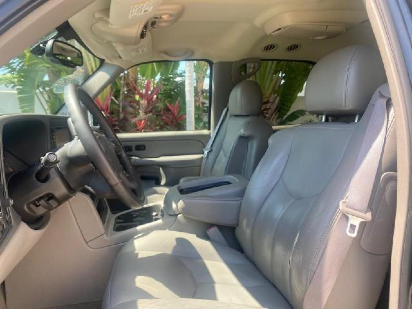 2005 Black /Gray/Dark Charcoal Chevrolet Tahoe LS Z71 1 OWNER LOW MILES 82,796 (1GNEC13T85R) with an 5.3L Vortec 5300 V8 SFI Engine engine, Automatic transmission, located at 4701 North Dixie Hwy, Pompano Beach, FL, 33064, (954) 422-2889, 26.240938, -80.123474 - OUR WEBPAGE FLORIDACARS1.COM HAS OVER 100 PHOTOS AND FREE CARFAX LINK 2005 CHEVROLET TAHOE LS 1 OWNER NO ACCIDENTS16 SERVICE RECORDS VIN: 1GNEC13T85R212888 1 G N E C 1 3 T 8 5 R 2 1 2 8 8 8 4 DOOR WAGON/SPORT UTILITY 5.3L V8 F GASOLINE REAR WHEEL DRIVE Top Features Alloy Wheels Rear Air Conditioning - Photo#33