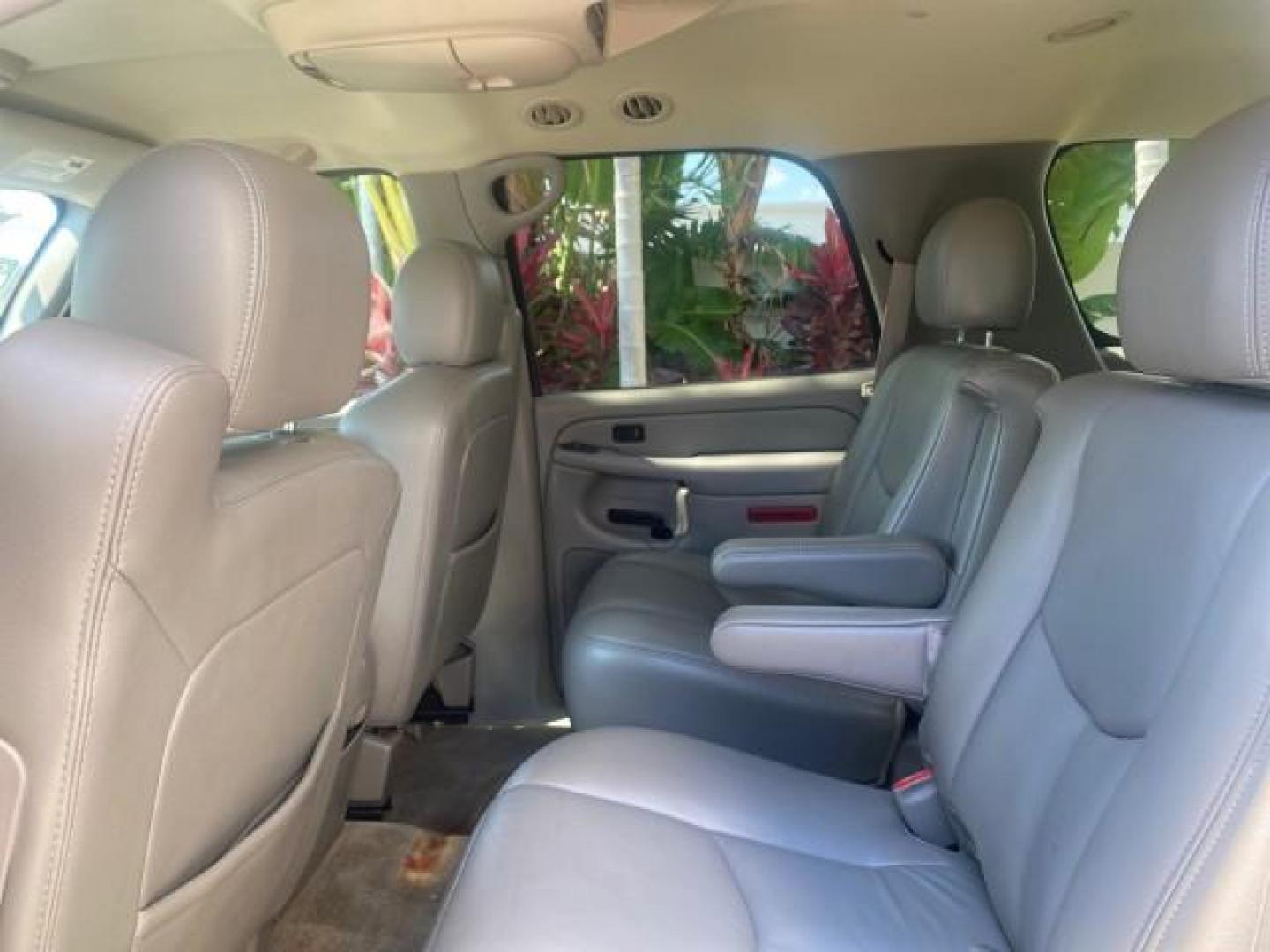 2005 Black /Gray/Dark Charcoal Chevrolet Tahoe LS Z71 1 OWNER LOW MILES 82,796 (1GNEC13T85R) with an 5.3L Vortec 5300 V8 SFI Engine engine, Automatic transmission, located at 4701 North Dixie Hwy, Pompano Beach, FL, 33064, (954) 422-2889, 26.240938, -80.123474 - OUR WEBPAGE FLORIDACARS1.COM HAS OVER 100 PHOTOS AND FREE CARFAX LINK 2005 CHEVROLET TAHOE LS 1 OWNER NO ACCIDENTS16 SERVICE RECORDS VIN: 1GNEC13T85R212888 1 G N E C 1 3 T 8 5 R 2 1 2 8 8 8 4 DOOR WAGON/SPORT UTILITY 5.3L V8 F GASOLINE REAR WHEEL DRIVE Top Features Alloy Wheels Rear Air Conditioning - Photo#63