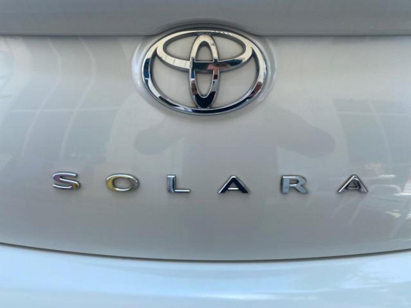 2008 Blizzard White Pearl /Ivory Toyota Camry Solara SLE 1 owner fl low miles 61,220 (4T1FA38P78U) with an 3.3L DOHC SMPI VVT-i 24-Valve V6 Engine engine, Automatic transmission, located at 4701 North Dixie Hwy, Pompano Beach, FL, 33064, (954) 422-2889, 26.240938, -80.123474 - OUR WEBPAGE FLORIDACARS1.COM HAS OVER 100 PHOTOS AND FREE CARFAX LINK 2008 TOYOTA CAMRY SOLARA SLE V6 PEARL WHITE IMMACULATE VIN: 4T1FA38P78U161195 4 T 1 F A 3 8 P 7 8 U 1 6 1 1 9 5 CONVERTIBLE 3.3L V6 F DOHC 24V 29 MPG GASOLINE FRONT WHEEL DRIVE Top Features Alloy Wheels Leather Seats Bluetooth Tec - Photo#70