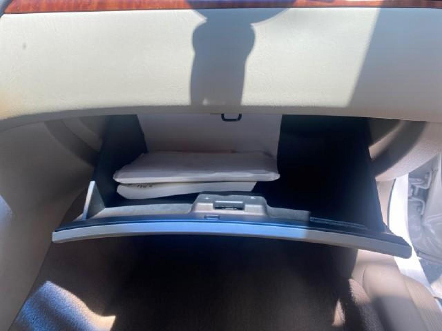 2008 Blizzard White Pearl /Ivory Toyota Camry Solara SLE 1 owner fl low miles 61,220 (4T1FA38P78U) with an 3.3L DOHC SMPI VVT-i 24-Valve V6 Engine engine, Automatic transmission, located at 4701 North Dixie Hwy, Pompano Beach, FL, 33064, (954) 422-2889, 26.240938, -80.123474 - OUR WEBPAGE FLORIDACARS1.COM HAS OVER 100 PHOTOS AND FREE CARFAX LINK 2008 TOYOTA CAMRY SOLARA SLE V6 PEARL WHITE IMMACULATE VIN: 4T1FA38P78U161195 4 T 1 F A 3 8 P 7 8 U 1 6 1 1 9 5 CONVERTIBLE 3.3L V6 F DOHC 24V 29 MPG GASOLINE FRONT WHEEL DRIVE Top Features Alloy Wheels Leather Seats Bluetooth Tec - Photo#89